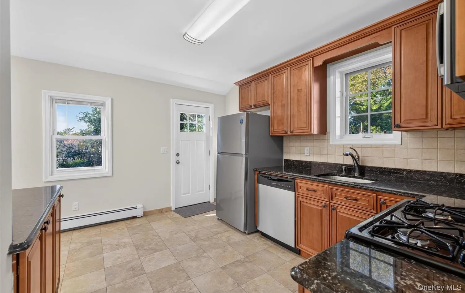 2 Austral Avenue, Glen Cove, NY, 3 Bedrooms Bedrooms, 6 Rooms Rooms,1 BathroomBathrooms,Residential,For Rent,Austral,0,1060270 2 Austral Avenue, Glen Cove, NY, 3 Bedrooms Bedrooms, 6 Rooms Rooms,1 BathroomBathrooms,Residential,For Rent,Austral,0,1060270