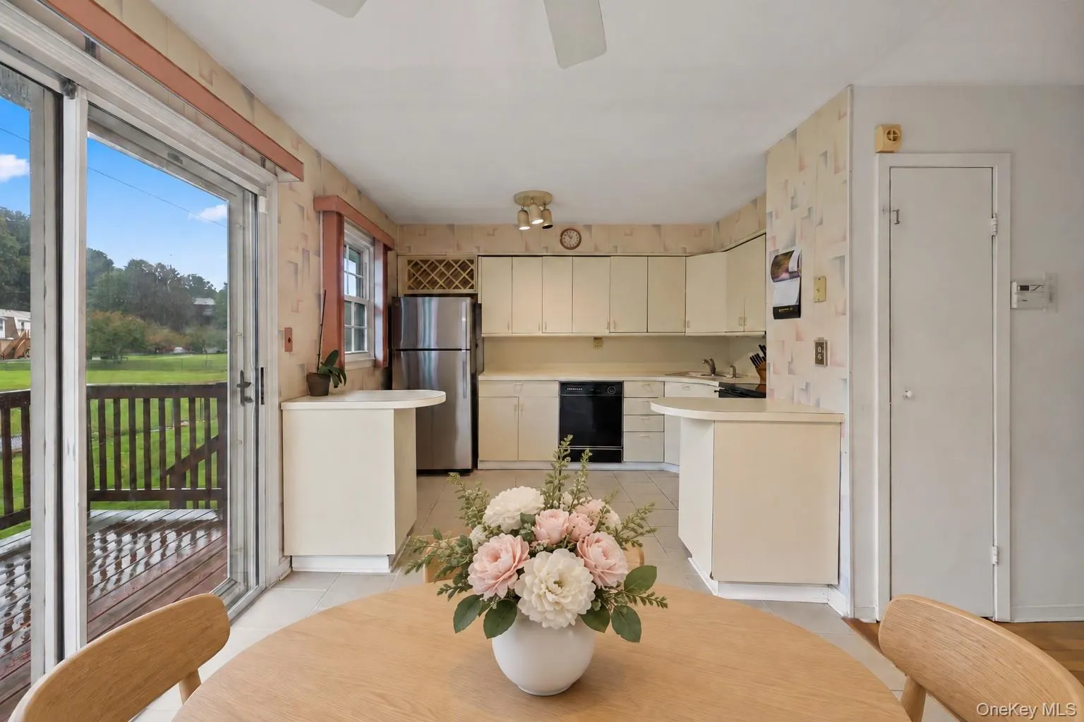 44 Gladys Drive, Ramapo, NY, 2 Bedrooms Bedrooms, 5 Rooms Rooms,1 BathroomBathrooms,Residential,For Rent,Gladys,0,1060272 44 Gladys Drive, Ramapo, NY, 2 Bedrooms Bedrooms, 5 Rooms Rooms,1 BathroomBathrooms,Residential,For Rent,Gladys,0,1060272