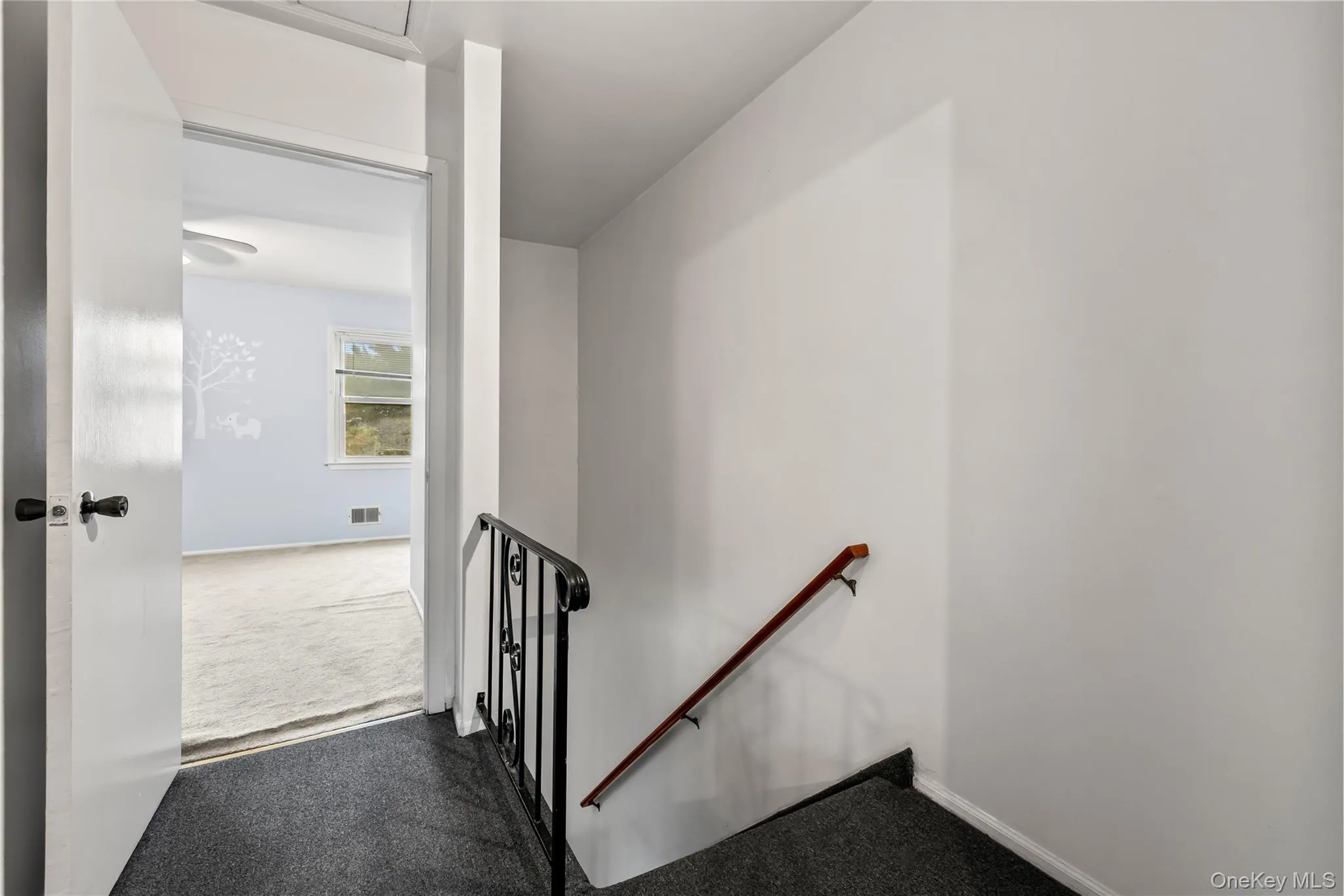 44 Gladys Drive, Ramapo, NY, 2 Bedrooms Bedrooms, 5 Rooms Rooms,1 BathroomBathrooms,Residential,For Rent,Gladys,0,1060272 44 Gladys Drive, Ramapo, NY, 2 Bedrooms Bedrooms, 5 Rooms Rooms,1 BathroomBathrooms,Residential,For Rent,Gladys,0,1060272