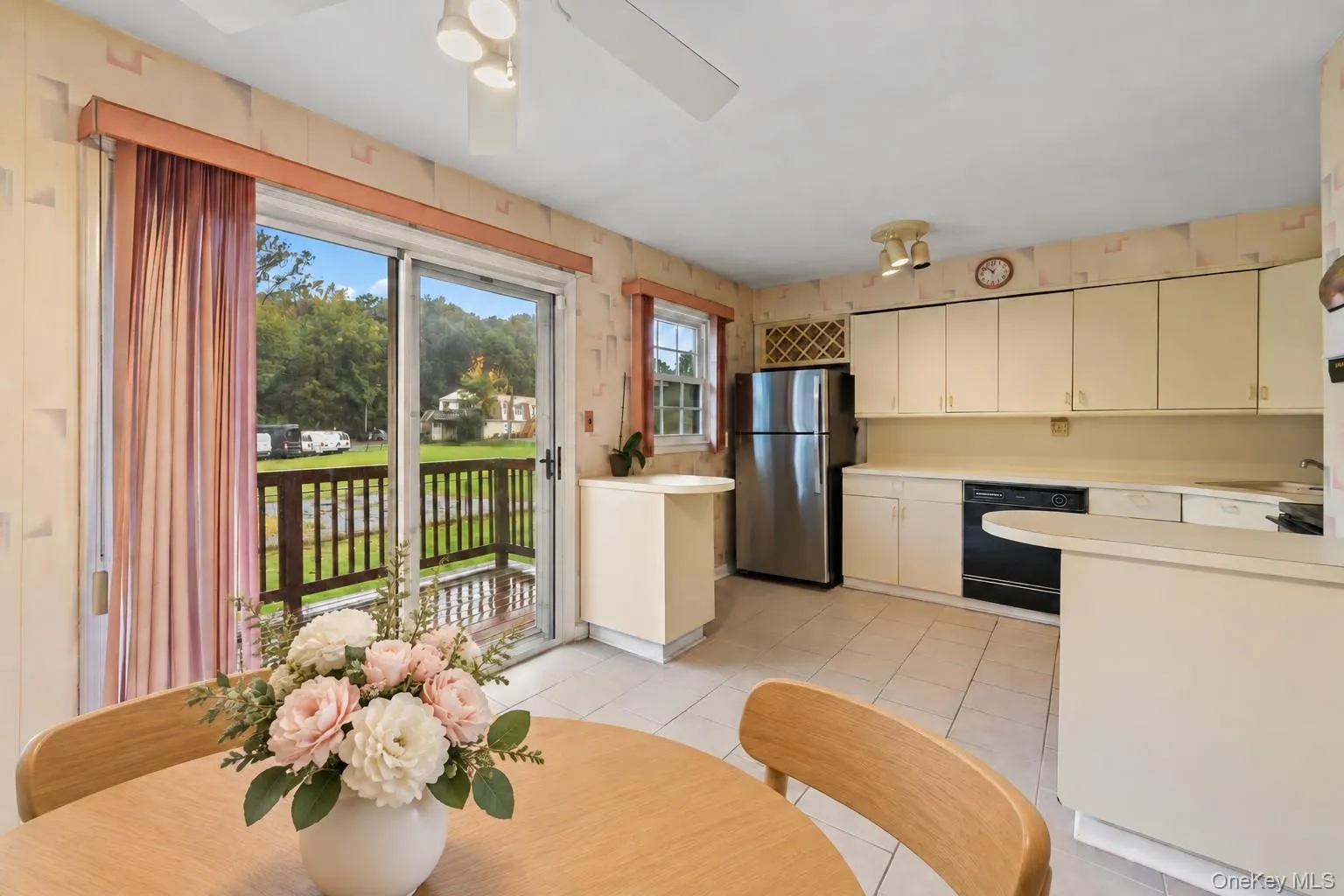 44 Gladys Drive, Ramapo, NY, 2 Bedrooms Bedrooms, 5 Rooms Rooms,1 BathroomBathrooms,Residential,For Rent,Gladys,0,1060272 44 Gladys Drive, Ramapo, NY, 2 Bedrooms Bedrooms, 5 Rooms Rooms,1 BathroomBathrooms,Residential,For Rent,Gladys,0,1060272
