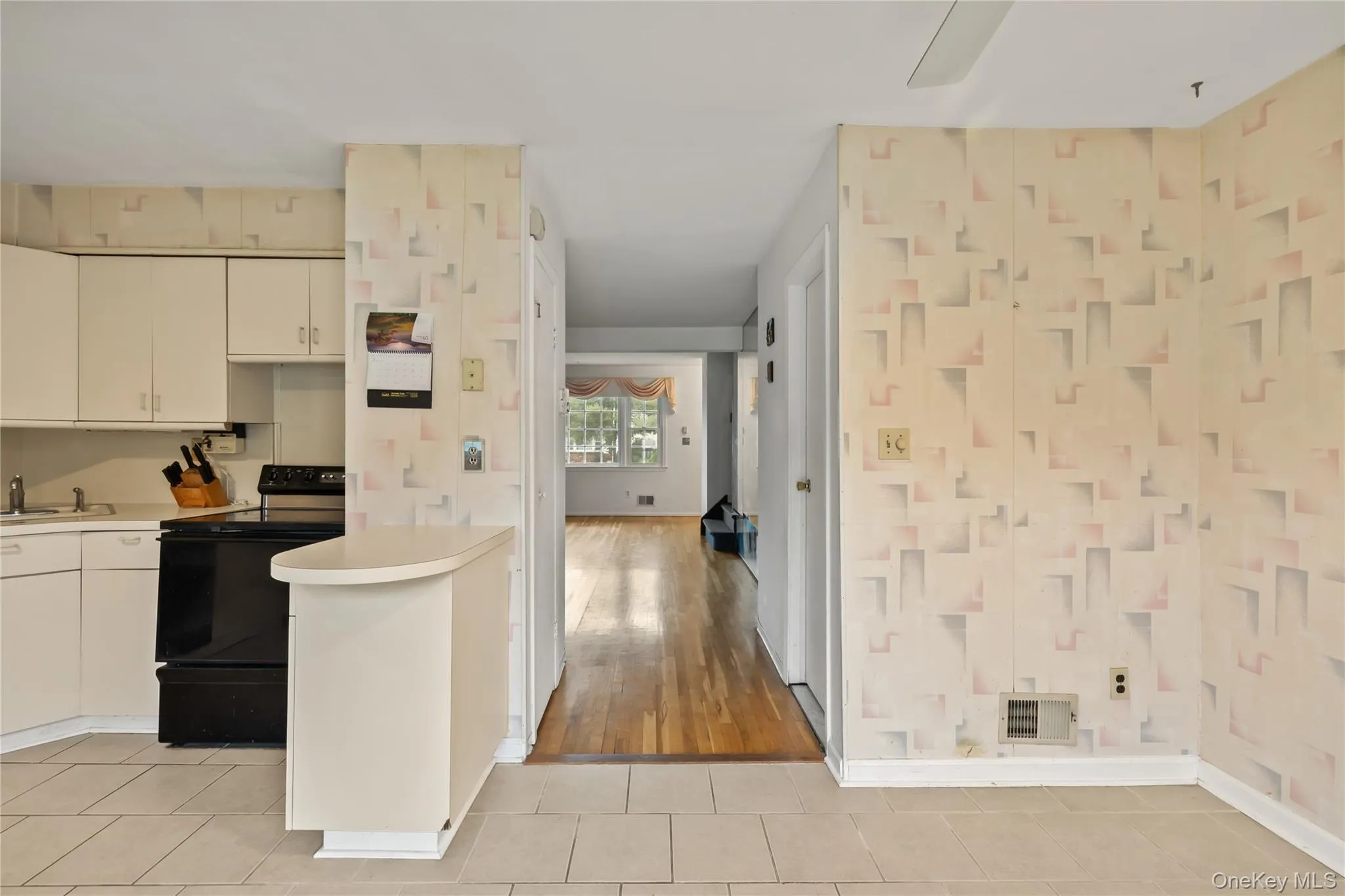 44 Gladys Drive, Ramapo, NY, 2 Bedrooms Bedrooms, 5 Rooms Rooms,1 BathroomBathrooms,Residential,For Rent,Gladys,0,1060272 44 Gladys Drive, Ramapo, NY, 2 Bedrooms Bedrooms, 5 Rooms Rooms,1 BathroomBathrooms,Residential,For Rent,Gladys,0,1060272
