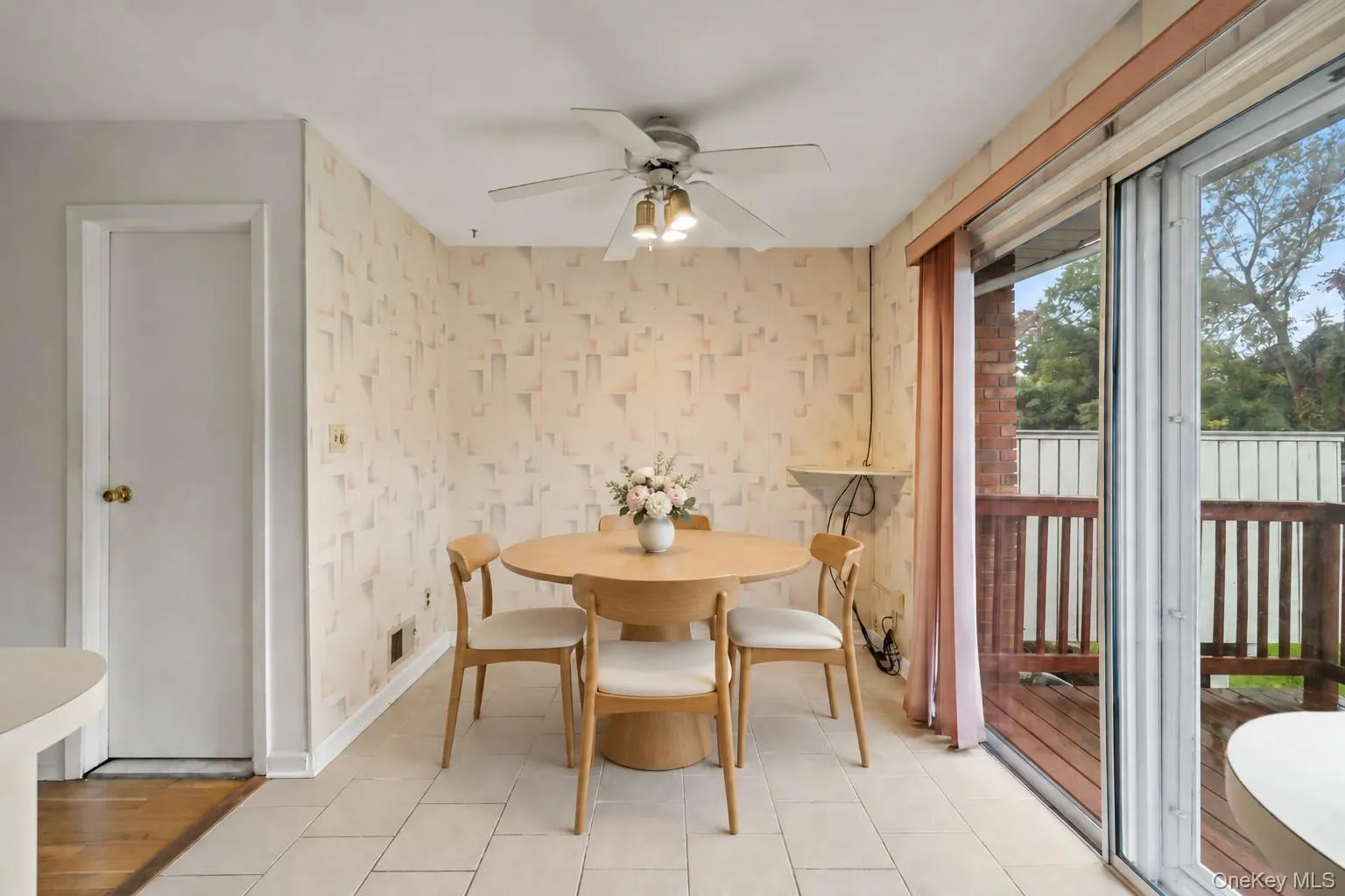 44 Gladys Drive, Ramapo, NY, 2 Bedrooms Bedrooms, 5 Rooms Rooms,1 BathroomBathrooms,Residential,For Rent,Gladys,0,1060272 44 Gladys Drive, Ramapo, NY, 2 Bedrooms Bedrooms, 5 Rooms Rooms,1 BathroomBathrooms,Residential,For Rent,Gladys,0,1060272