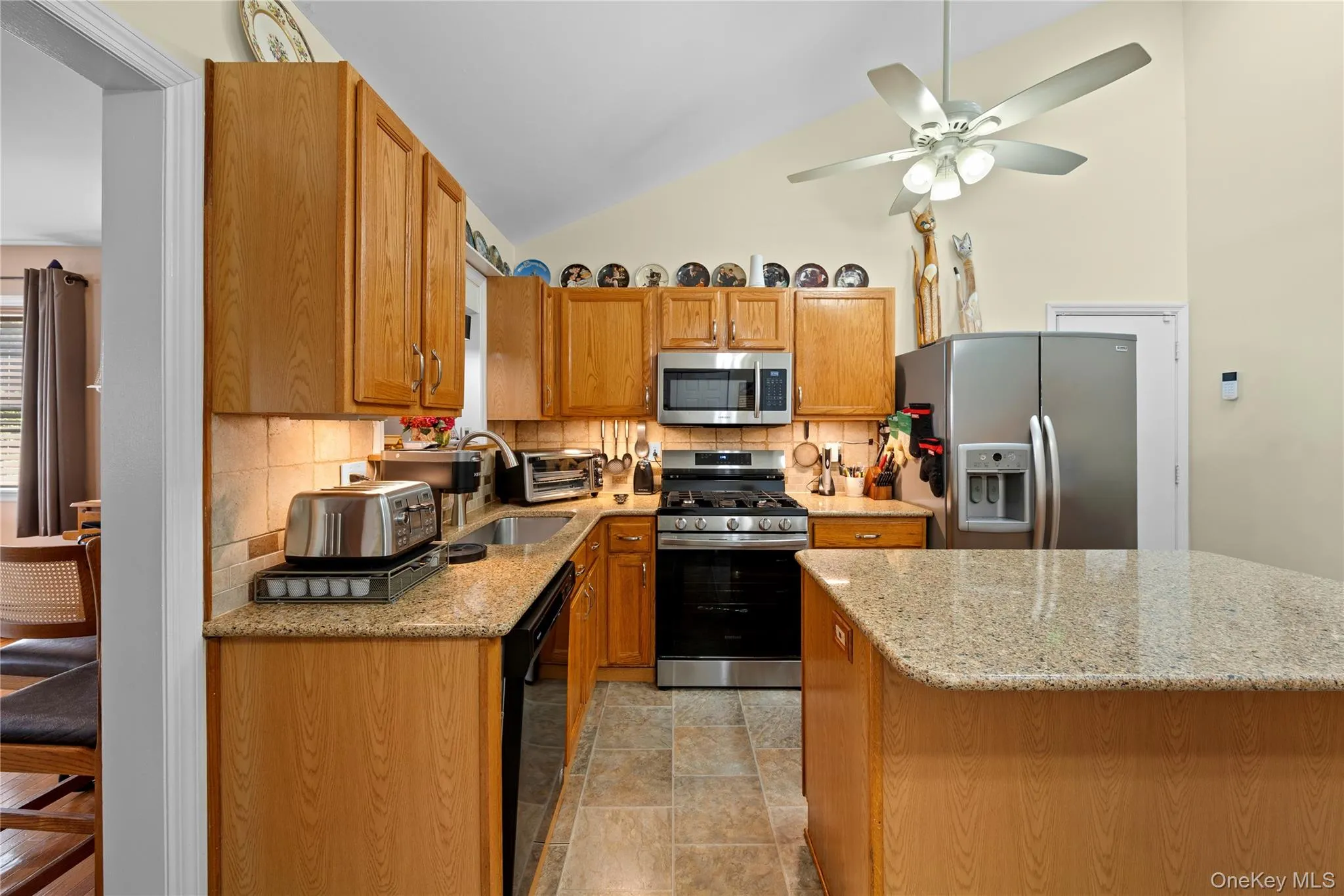 5 Heather Court, Brookhaven, NY, 3 Bedrooms Bedrooms, 6 Rooms Rooms,2 BathroomsBathrooms,Residential,For Rent,Heather,0,1060273 5 Heather Court, Brookhaven, NY, 3 Bedrooms Bedrooms, 6 Rooms Rooms,2 BathroomsBathrooms,Residential,For Rent,Heather,0,1060273