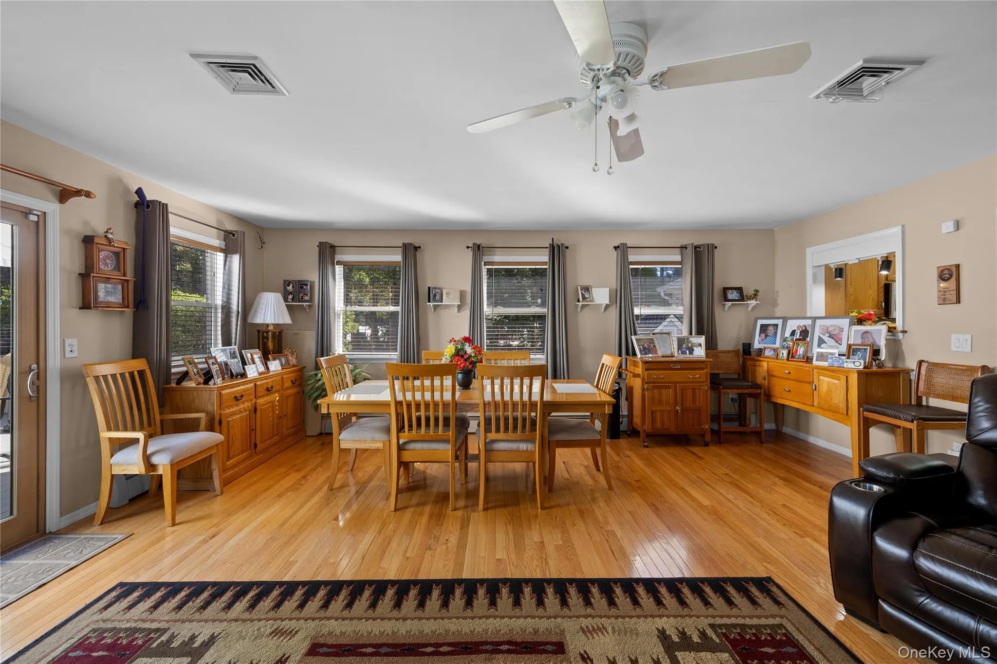 5 Heather Court, Brookhaven, NY, 3 Bedrooms Bedrooms, 6 Rooms Rooms,2 BathroomsBathrooms,Residential,For Rent,Heather,0,1060273 5 Heather Court, Brookhaven, NY, 3 Bedrooms Bedrooms, 6 Rooms Rooms,2 BathroomsBathrooms,Residential,For Rent,Heather,0,1060273