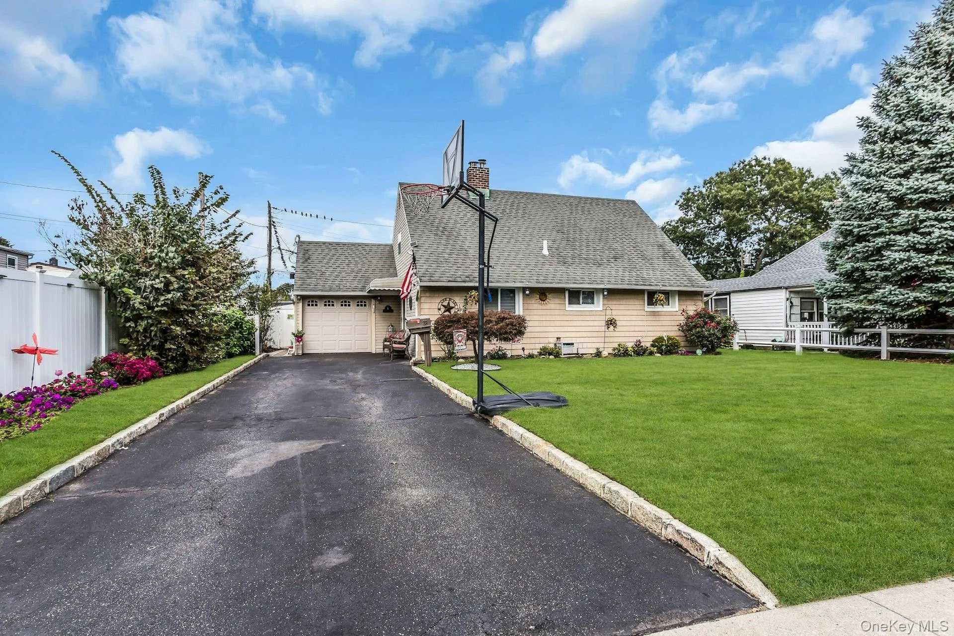 23 Summit Lane, Hempstead, NY, 4 Bedrooms Bedrooms, 7 Rooms Rooms,1 BathroomBathrooms,Residential,For Rent,Summit,0,1060274 23 Summit Lane, Hempstead, NY, 4 Bedrooms Bedrooms, 7 Rooms Rooms,1 BathroomBathrooms,Residential,For Rent,Summit,0,1060274