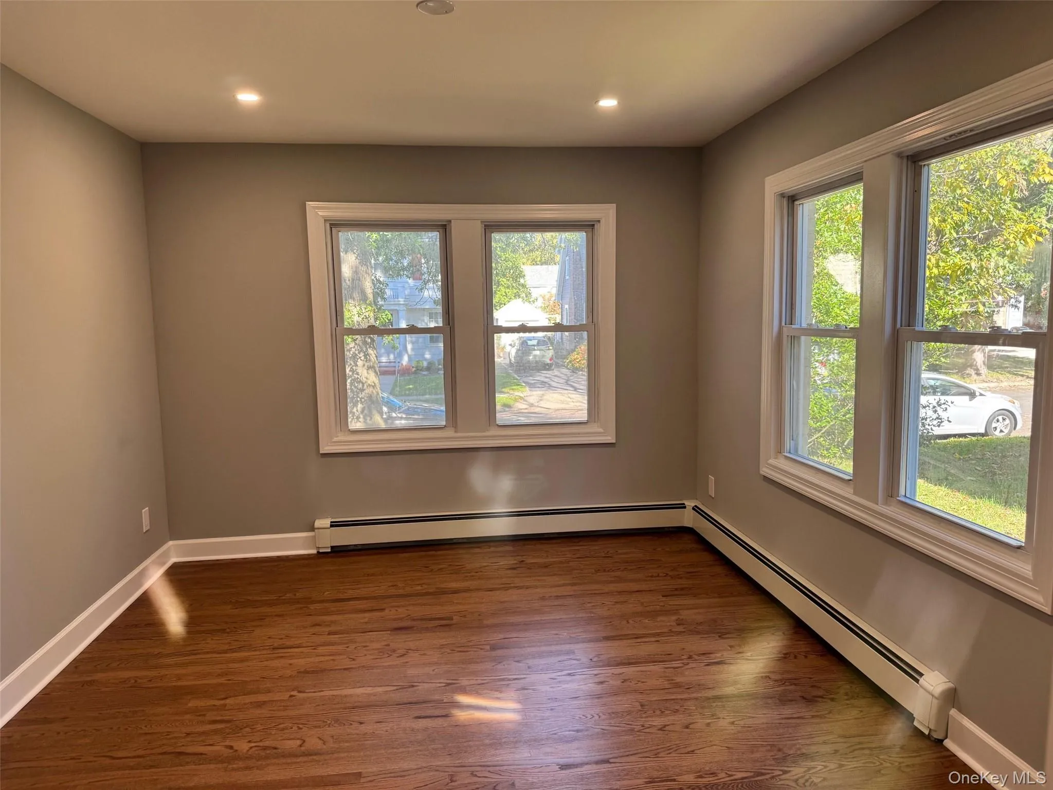 52 Highland, North Hempstead, NY , With , 2 Bedroom , and , 4 Room , 1 Bathroom , For , Residential Lease , For Rent , 1060277 , MLSID,1060277 52 Highland, North Hempstead, NY , With , 2 Bedroom , and , 4 Room , 1 Bathroom , For , Residential Lease , For Rent , 1060277 , MLSID,1060277