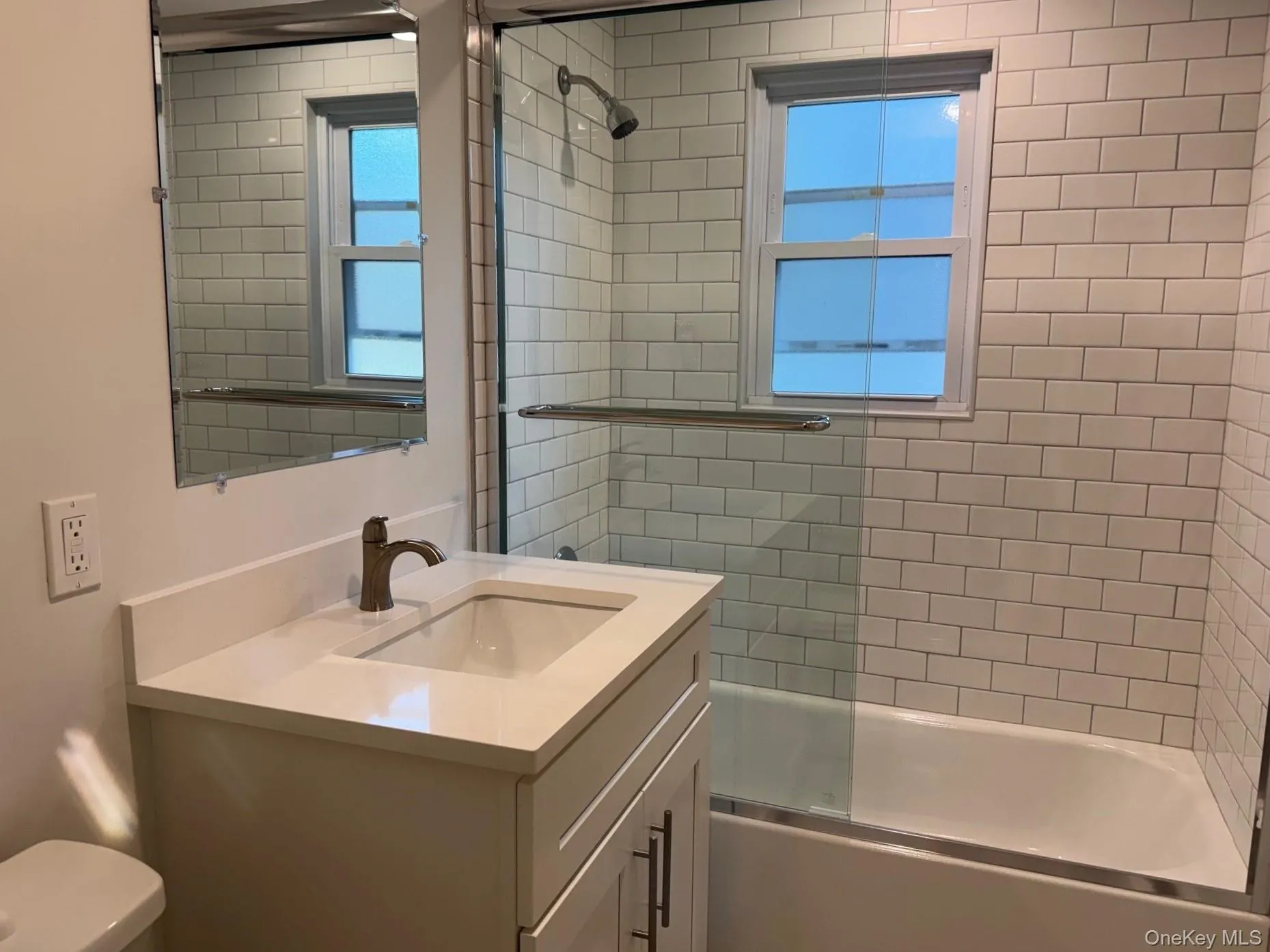 52 Highland, North Hempstead, NY , With , 2 Bedroom , and , 4 Room , 1 Bathroom , For , Residential Lease , For Rent , 1060277 , MLSID,1060277 52 Highland, North Hempstead, NY , With , 2 Bedroom , and , 4 Room , 1 Bathroom , For , Residential Lease , For Rent , 1060277 , MLSID,1060277