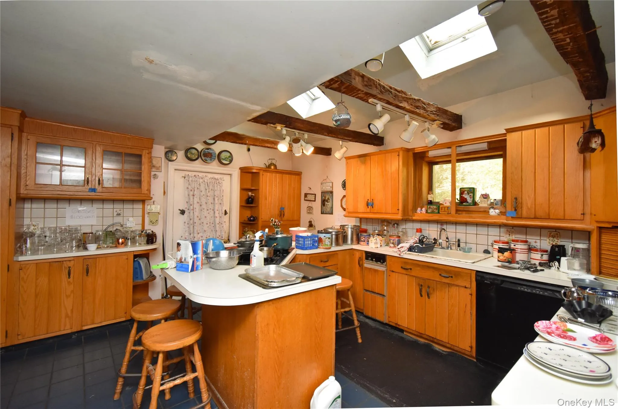 21 Fishkill Road, East Fishkill, NY, 8 Bedrooms Bedrooms, 12 Rooms Rooms,2 BathroomsBathrooms,Residential,For Rent,Fishkill,0,1060284 21 Fishkill Road, East Fishkill, NY, 8 Bedrooms Bedrooms, 12 Rooms Rooms,2 BathroomsBathrooms,Residential,For Rent,Fishkill,0,1060284