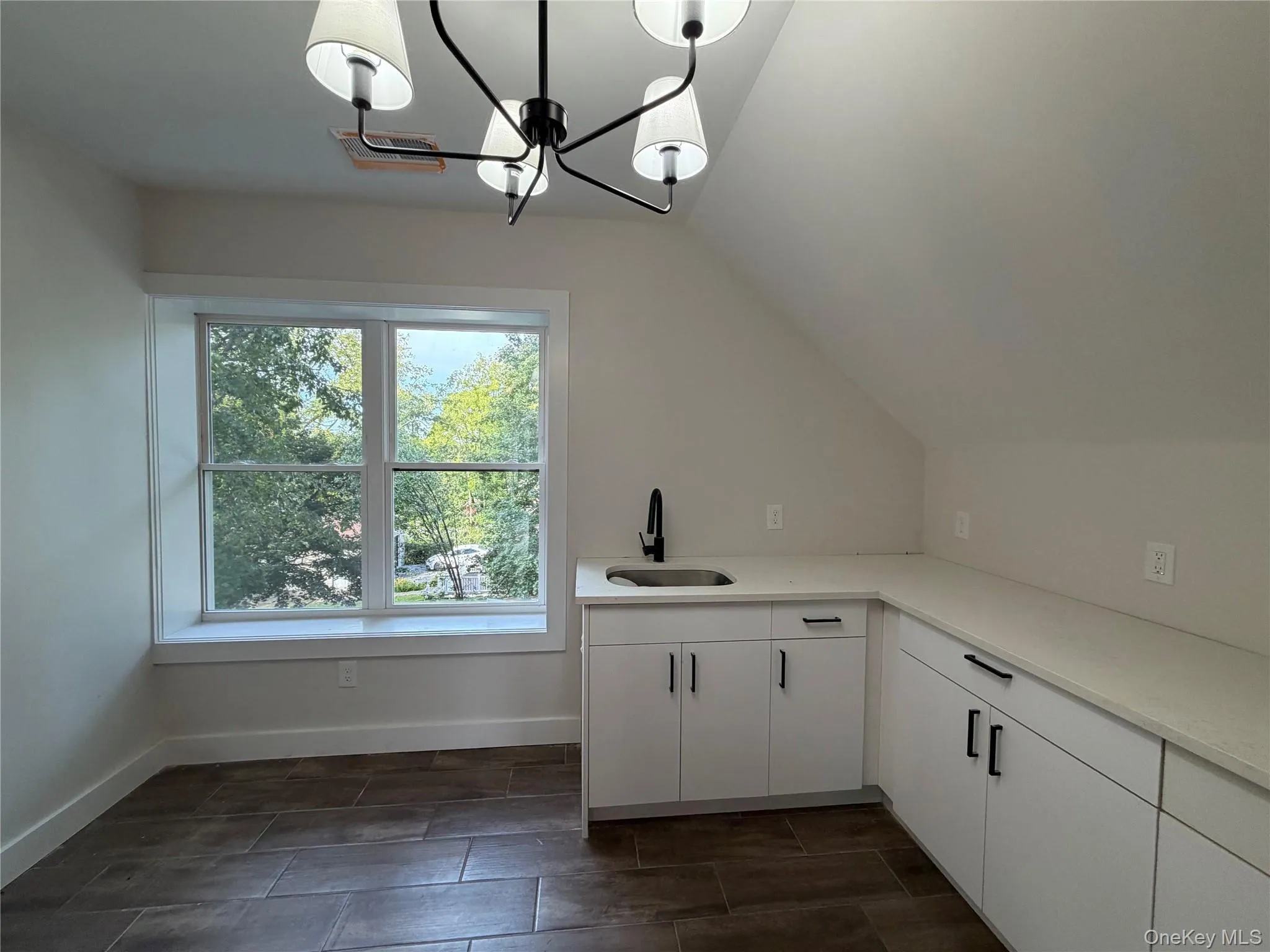 55 Bona Ventura Avenue, Shawangunk, NY, 2 Bedroom Bedrooms, 5 Room Rooms,1 BathroomBathrooms,Residential Lease,For Rent,Bona Ventura,0,1060285 55 Bona Ventura Avenue, Shawangunk, NY, 2 Bedroom Bedrooms, 5 Room Rooms,1 BathroomBathrooms,Residential Lease,For Rent,Bona Ventura,0,1060285