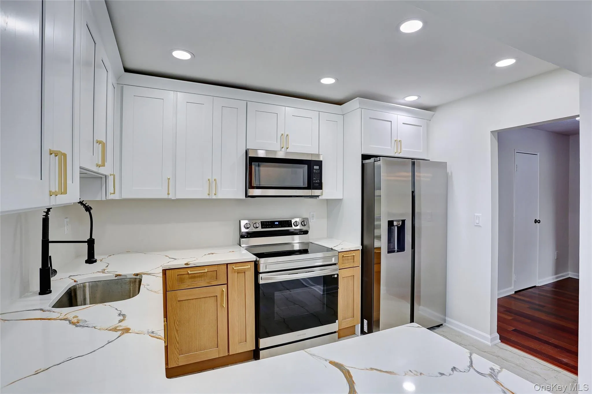 597 Sierra Vista Lane, Clarkstown, NY, 2 Bedrooms Bedrooms, 5 Rooms Rooms,2 BathroomsBathrooms,Residential,For Rent,Sierra Vista,0,1060292 597 Sierra Vista Lane, Clarkstown, NY, 2 Bedrooms Bedrooms, 5 Rooms Rooms,2 BathroomsBathrooms,Residential,For Rent,Sierra Vista,0,1060292