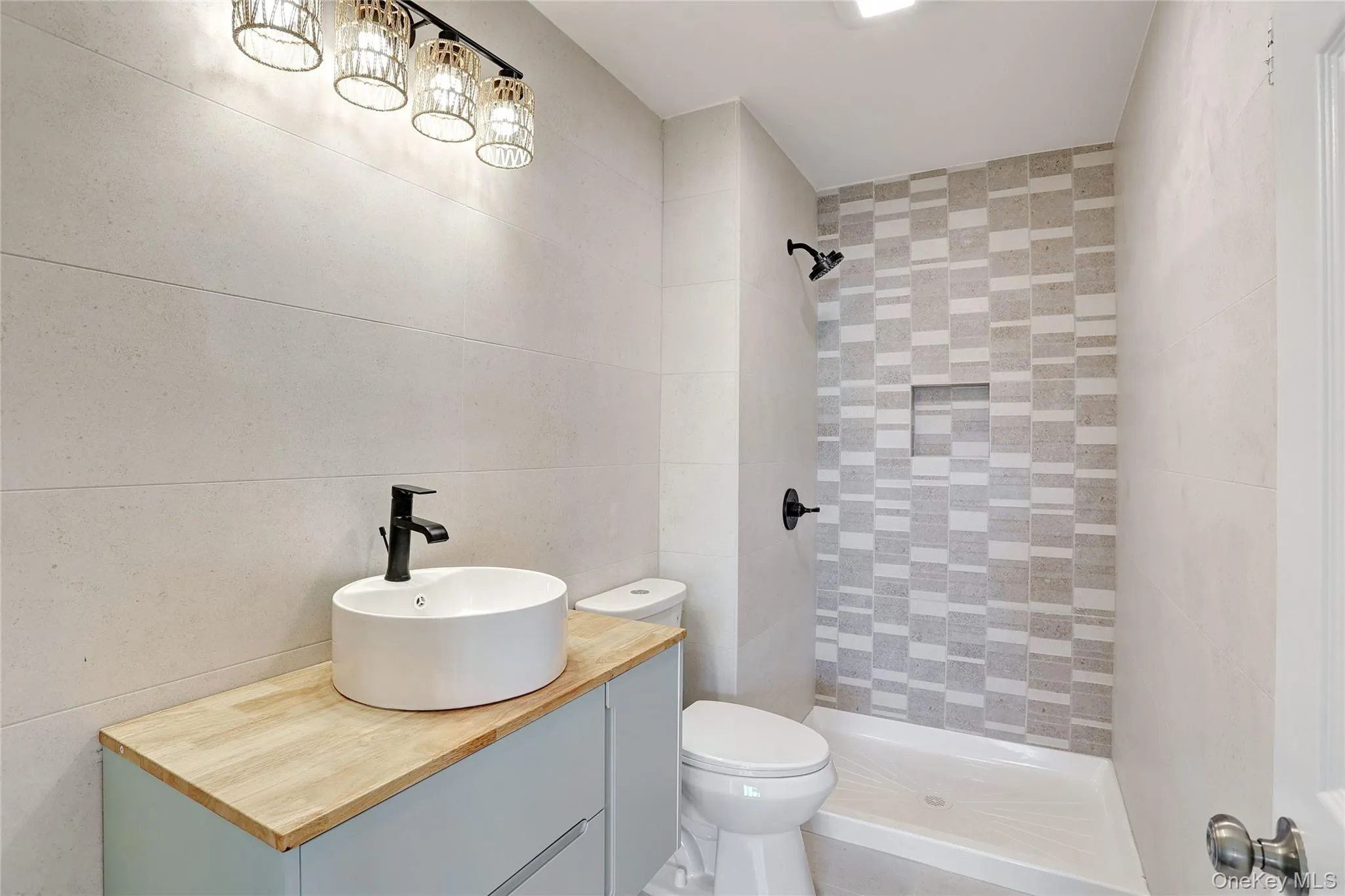 597 Sierra Vista Lane, Clarkstown, NY, 2 Bedrooms Bedrooms, 5 Rooms Rooms,2 BathroomsBathrooms,Residential,For Rent,Sierra Vista,0,1060292 597 Sierra Vista Lane, Clarkstown, NY, 2 Bedrooms Bedrooms, 5 Rooms Rooms,2 BathroomsBathrooms,Residential,For Rent,Sierra Vista,0,1060292