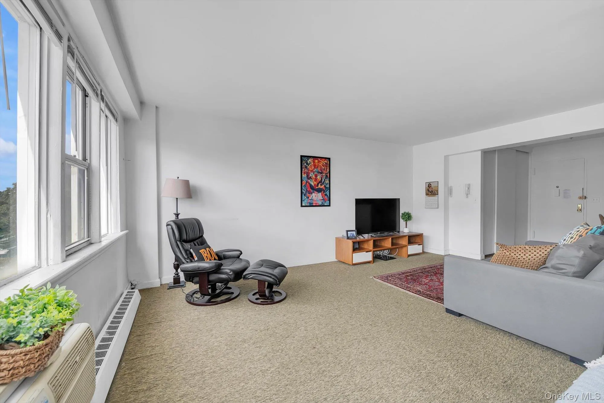 87-15 165th Street, New York, NY, 2 Rooms Rooms,1 BathroomBathrooms,Residential,For Rent,165th,0,1060302 87-15 165th Street, New York, NY, 2 Rooms Rooms,1 BathroomBathrooms,Residential,For Rent,165th,0,1060302