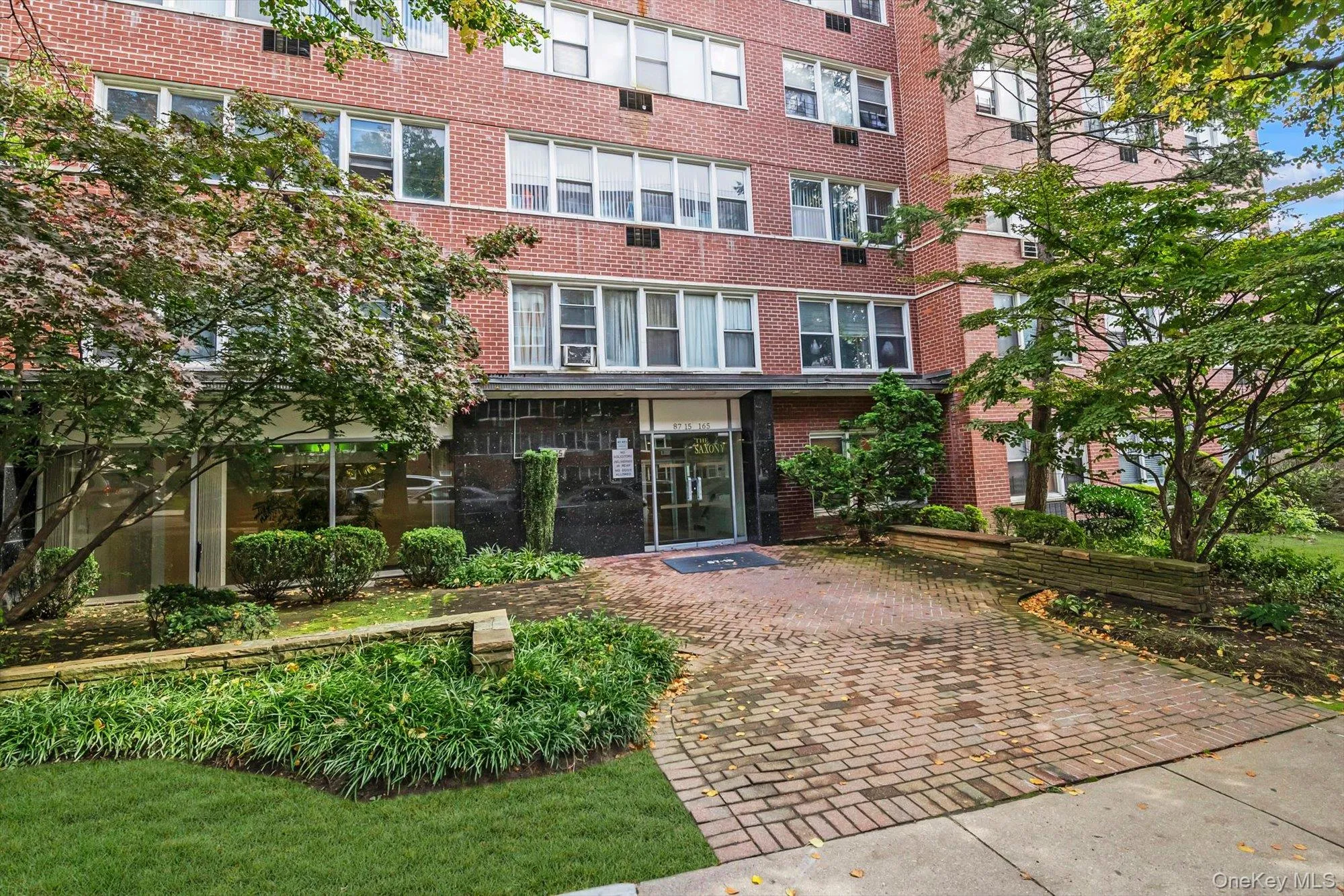 87-15 165th Street, New York, NY, 2 Rooms Rooms,1 BathroomBathrooms,Residential,For Rent,165th,0,1060302 87-15 165th Street, New York, NY, 2 Rooms Rooms,1 BathroomBathrooms,Residential,For Rent,165th,0,1060302