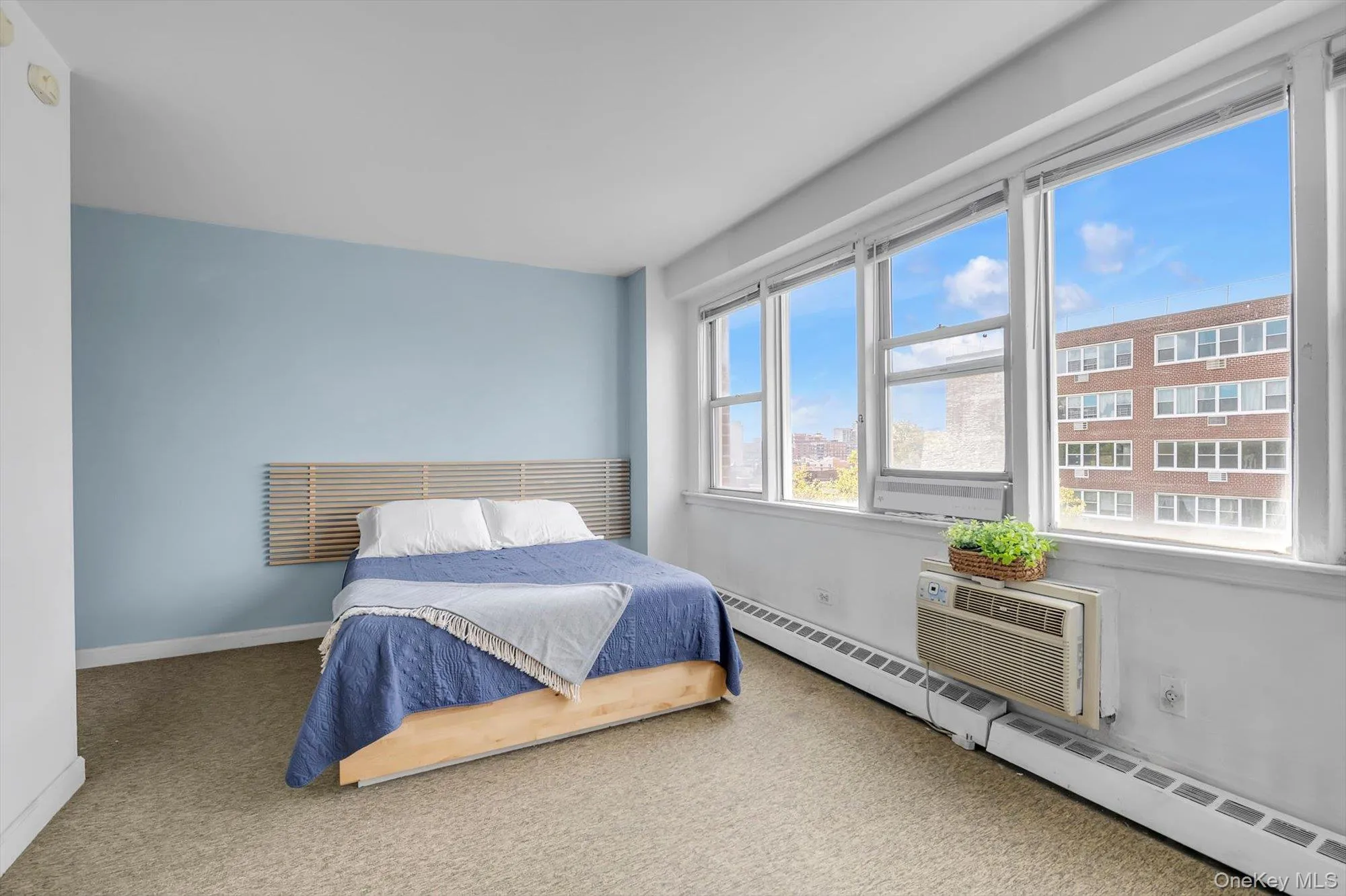 87-15 165th Street, New York, NY, 2 Rooms Rooms,1 BathroomBathrooms,Residential,For Rent,165th,0,1060302 87-15 165th Street, New York, NY, 2 Rooms Rooms,1 BathroomBathrooms,Residential,For Rent,165th,0,1060302