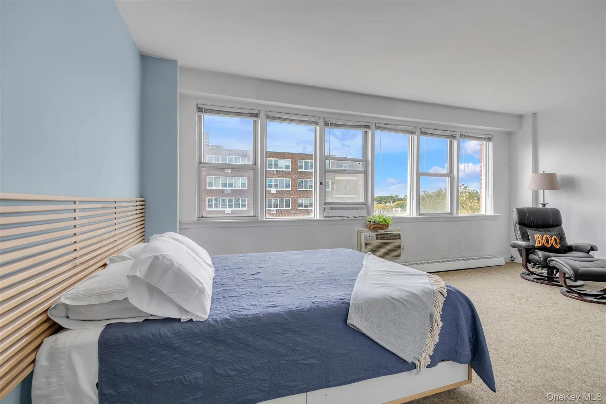 87-15 165th Street, New York, NY, 2 Rooms Rooms,1 BathroomBathrooms,Residential,For Rent,165th,0,1060302 87-15 165th Street, New York, NY, 2 Rooms Rooms,1 BathroomBathrooms,Residential,For Rent,165th,0,1060302