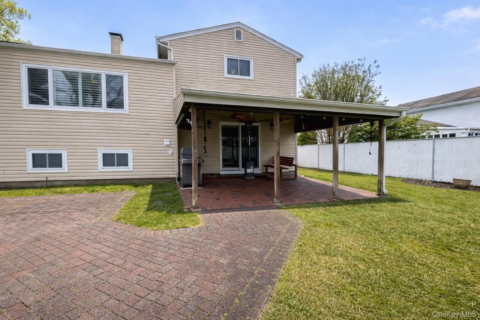 26 Stevenson Place, Babylon, NY, 5 Bedrooms Bedrooms, 11 Rooms Rooms,2 BathroomsBathrooms,Residential,For Rent,Stevenson,0,1060318 26 Stevenson Place, Babylon, NY, 5 Bedrooms Bedrooms, 11 Rooms Rooms,2 BathroomsBathrooms,Residential,For Rent,Stevenson,0,1060318