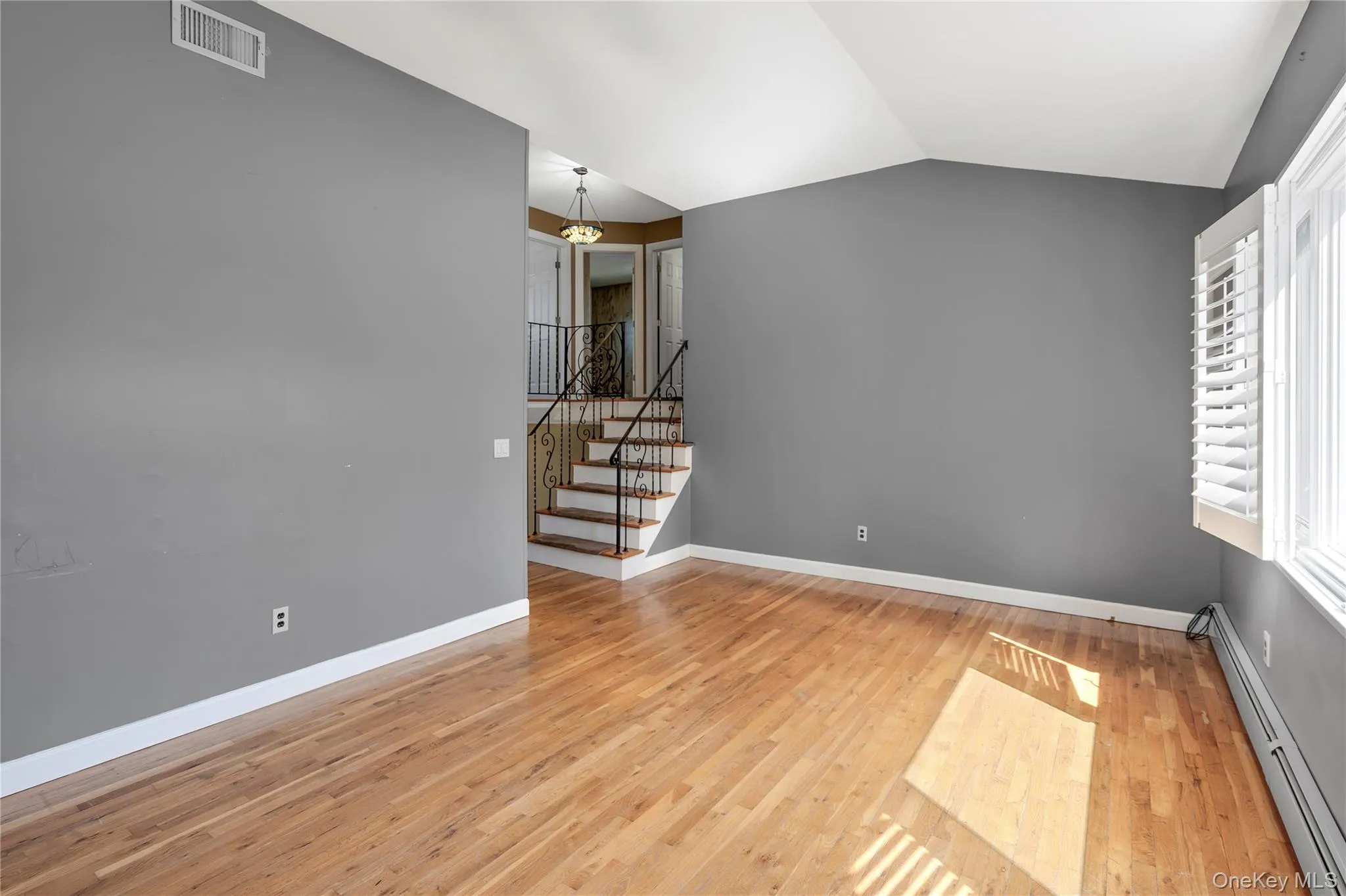 26 Stevenson Place, Babylon, NY, 5 Bedrooms Bedrooms, 11 Rooms Rooms,2 BathroomsBathrooms,Residential,For Rent,Stevenson,0,1060318 26 Stevenson Place, Babylon, NY, 5 Bedrooms Bedrooms, 11 Rooms Rooms,2 BathroomsBathrooms,Residential,For Rent,Stevenson,0,1060318