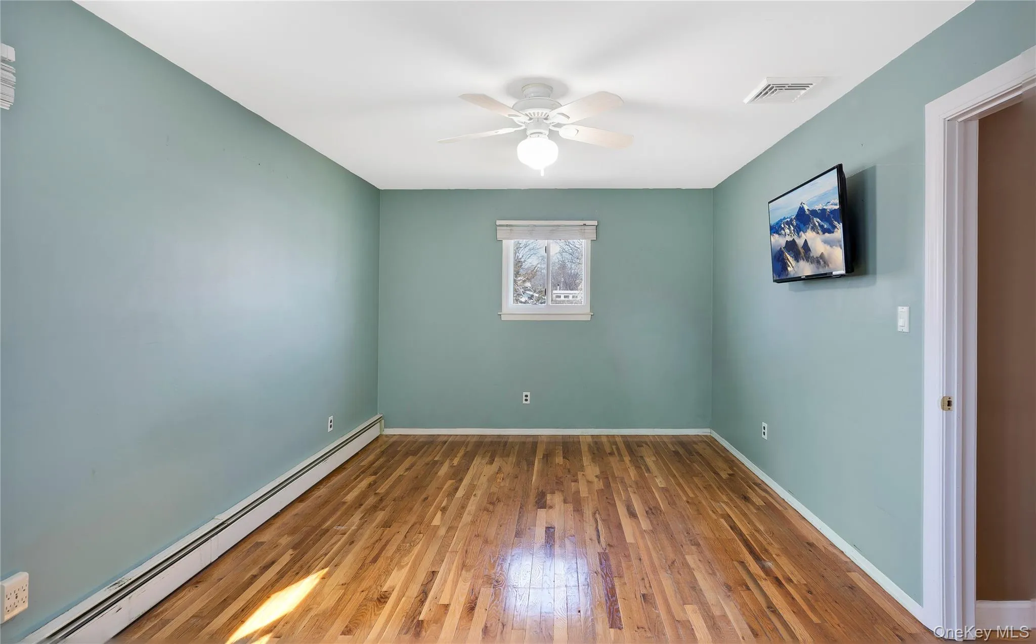26 Stevenson Place, Babylon, NY, 5 Bedrooms Bedrooms, 11 Rooms Rooms,2 BathroomsBathrooms,Residential,For Rent,Stevenson,0,1060318 26 Stevenson Place, Babylon, NY, 5 Bedrooms Bedrooms, 11 Rooms Rooms,2 BathroomsBathrooms,Residential,For Rent,Stevenson,0,1060318