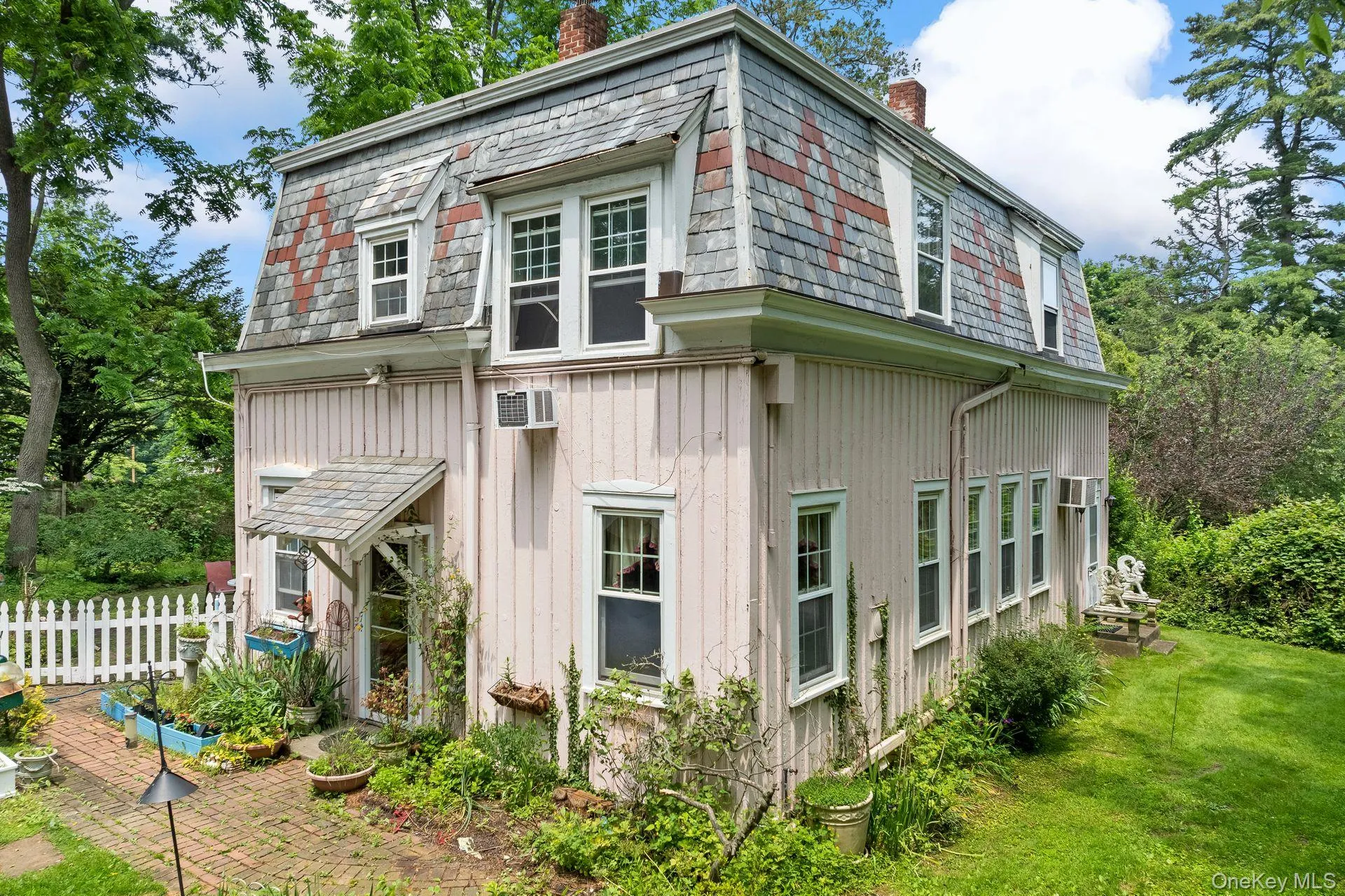 383 Neck Road, Huntington, NY, 3 Bedrooms Bedrooms, 8 Rooms Rooms,3 BathroomsBathrooms,Residential,For Rent,Neck,0,1060331 383 Neck Road, Huntington, NY, 3 Bedrooms Bedrooms, 8 Rooms Rooms,3 BathroomsBathrooms,Residential,For Rent,Neck,0,1060331