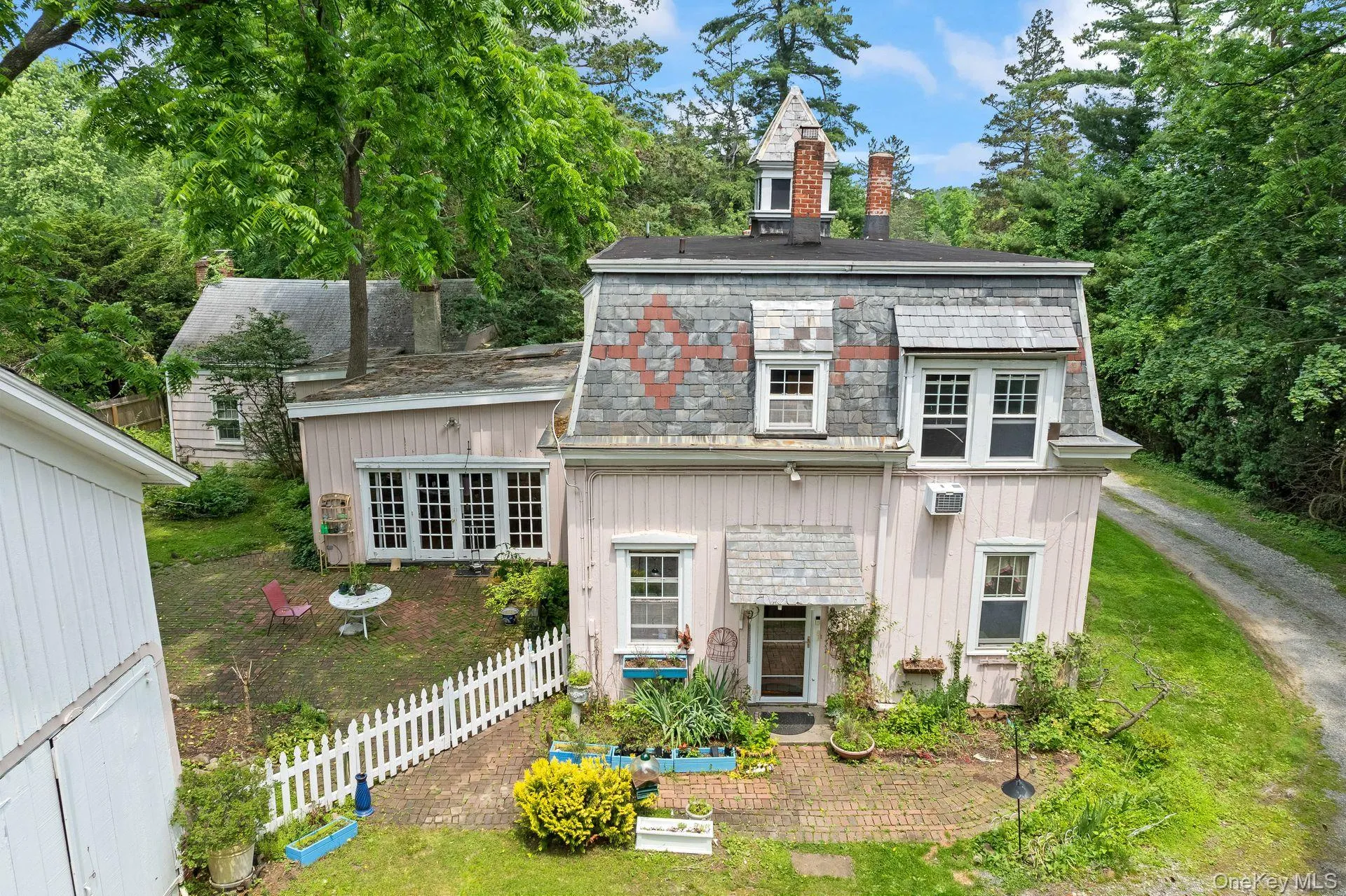 383 Neck Road, Huntington, NY, 3 Bedrooms Bedrooms, 8 Rooms Rooms,3 BathroomsBathrooms,Residential,For Rent,Neck,0,1060331 383 Neck Road, Huntington, NY, 3 Bedrooms Bedrooms, 8 Rooms Rooms,3 BathroomsBathrooms,Residential,For Rent,Neck,0,1060331