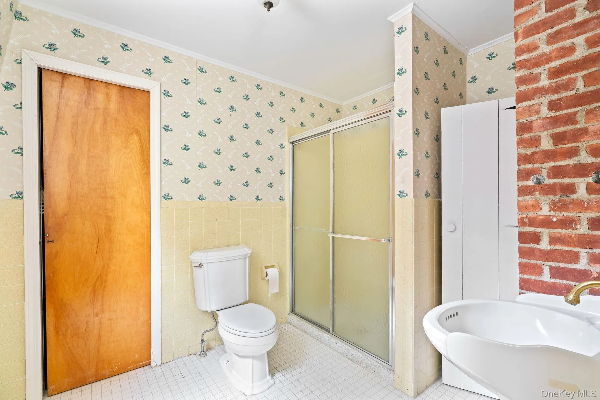 383 Neck Road, Huntington, NY, 3 Bedrooms Bedrooms, 8 Rooms Rooms,3 BathroomsBathrooms,Residential,For Rent,Neck,0,1060331 383 Neck Road, Huntington, NY, 3 Bedrooms Bedrooms, 8 Rooms Rooms,3 BathroomsBathrooms,Residential,For Rent,Neck,0,1060331