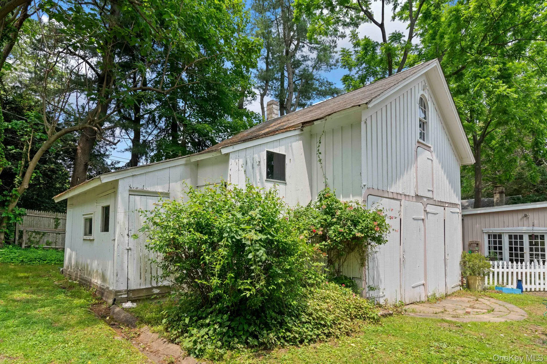 383 Neck Road, Huntington, NY, 3 Bedrooms Bedrooms, 8 Rooms Rooms,3 BathroomsBathrooms,Residential,For Rent,Neck,0,1060331 383 Neck Road, Huntington, NY, 3 Bedrooms Bedrooms, 8 Rooms Rooms,3 BathroomsBathrooms,Residential,For Rent,Neck,0,1060331