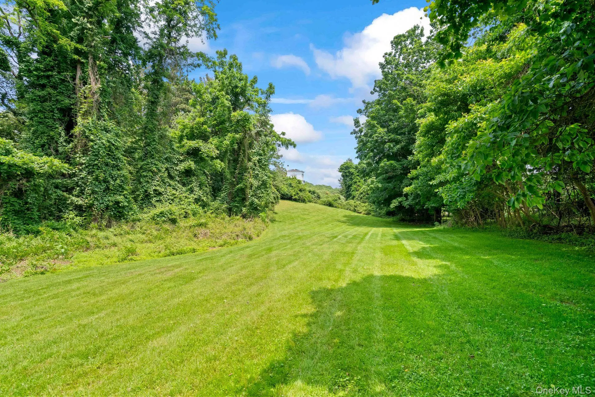 383 Neck Road, Huntington, NY, 3 Bedrooms Bedrooms, 8 Rooms Rooms,3 BathroomsBathrooms,Residential,For Rent,Neck,0,1060331 383 Neck Road, Huntington, NY, 3 Bedrooms Bedrooms, 8 Rooms Rooms,3 BathroomsBathrooms,Residential,For Rent,Neck,0,1060331