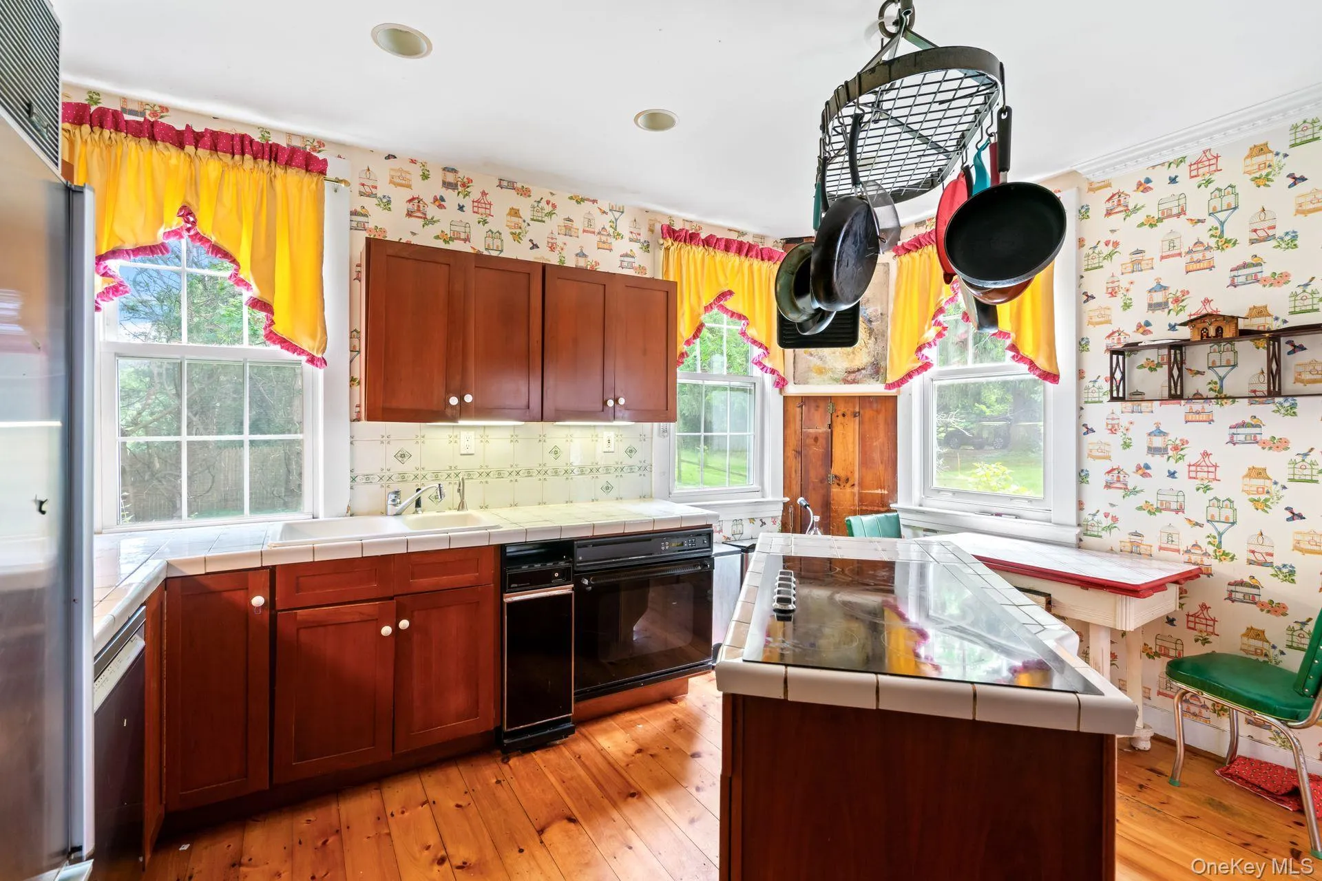 383 Neck Road, Huntington, NY, 3 Bedrooms Bedrooms, 8 Rooms Rooms,3 BathroomsBathrooms,Residential,For Rent,Neck,0,1060331 383 Neck Road, Huntington, NY, 3 Bedrooms Bedrooms, 8 Rooms Rooms,3 BathroomsBathrooms,Residential,For Rent,Neck,0,1060331