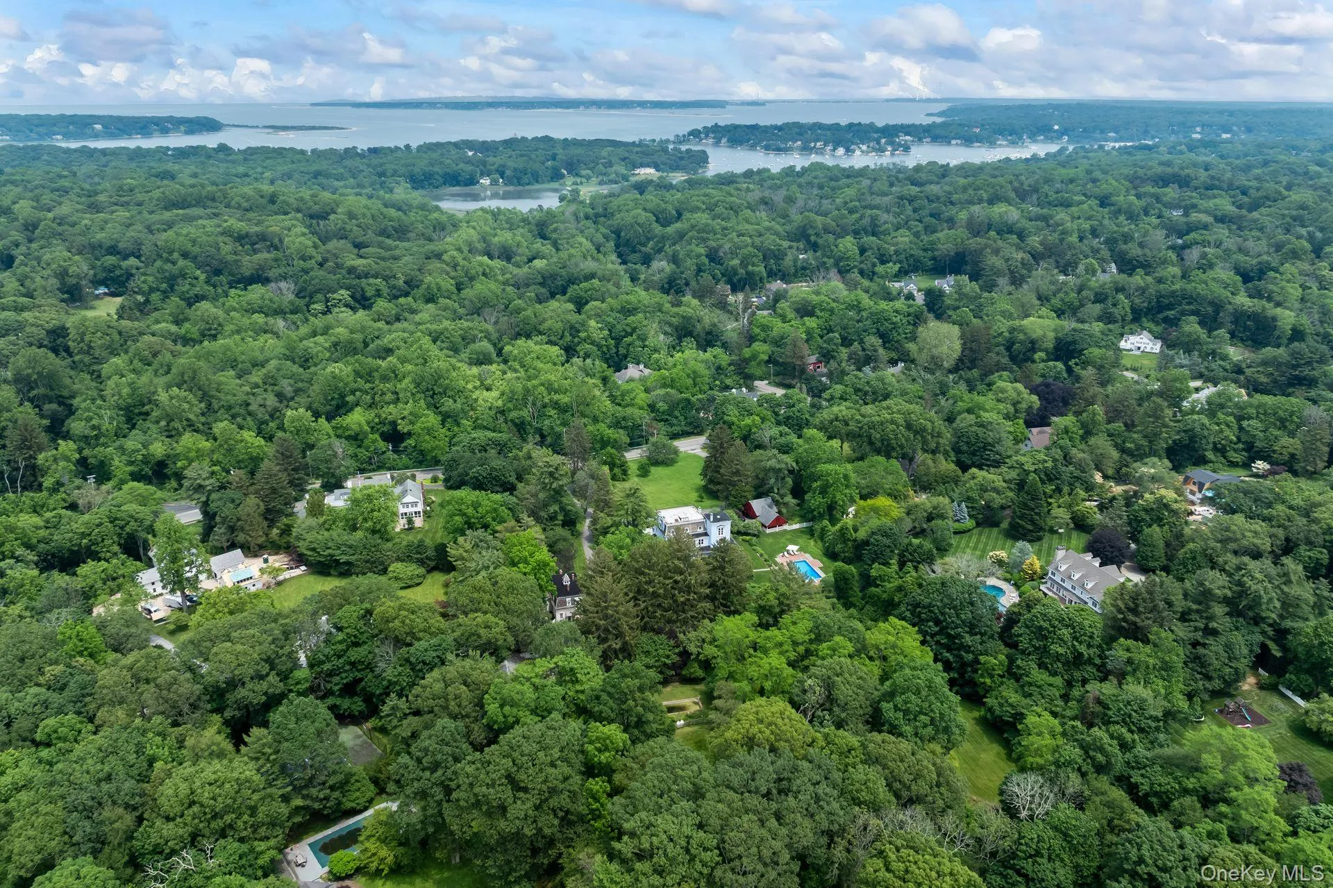 383 Neck Road, Huntington, NY, 3 Bedrooms Bedrooms, 8 Rooms Rooms,3 BathroomsBathrooms,Residential,For Rent,Neck,0,1060331 383 Neck Road, Huntington, NY, 3 Bedrooms Bedrooms, 8 Rooms Rooms,3 BathroomsBathrooms,Residential,For Rent,Neck,0,1060331