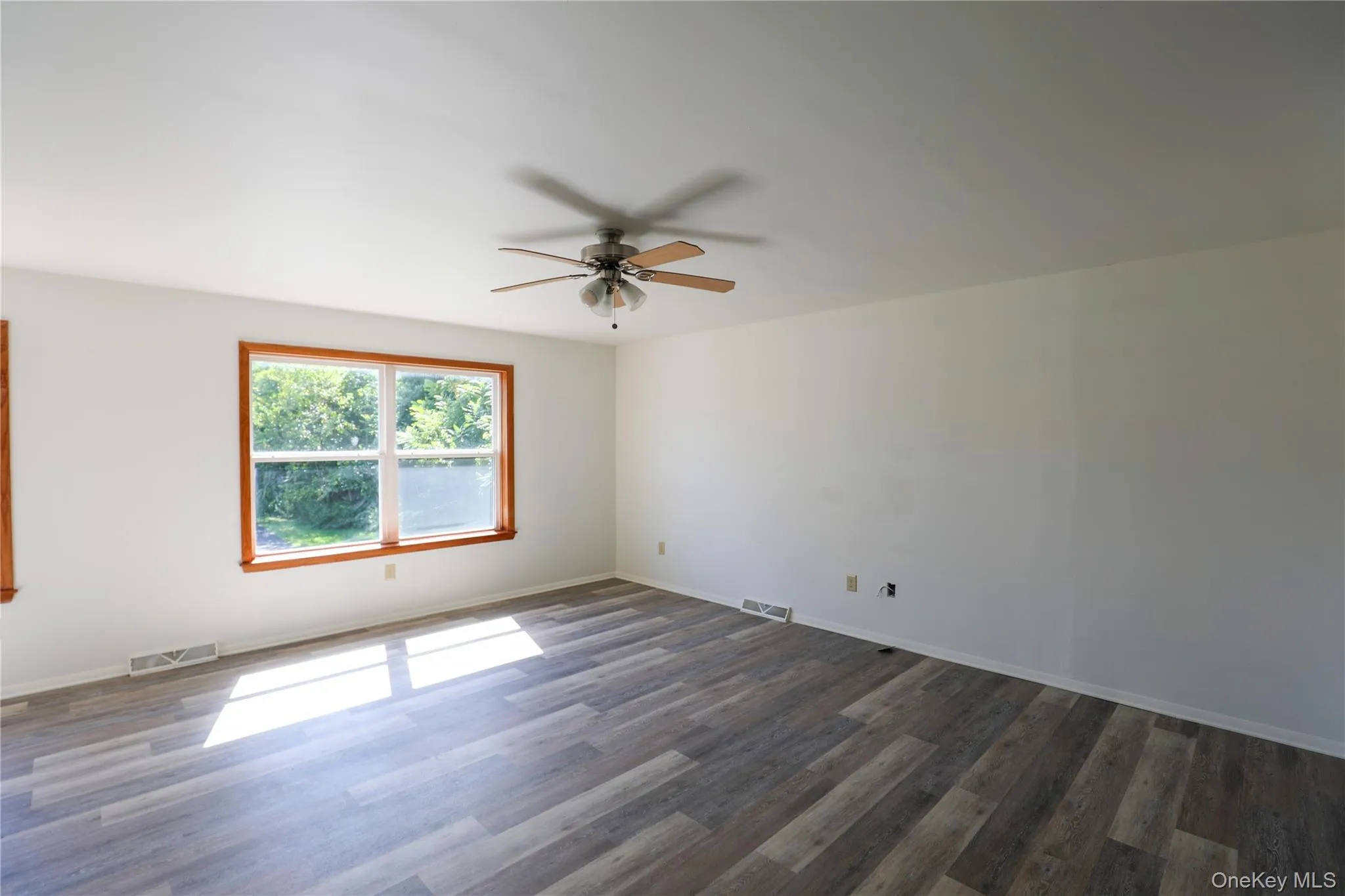 217 Hasbrouck Avenue, Esopus, NY, 3 Bedroom Bedrooms, 7 Room Rooms,2 BathroomBathrooms,Residential Lease,For Rent,Hasbrouck,0,1060332 217 Hasbrouck Avenue, Esopus, NY, 3 Bedroom Bedrooms, 7 Room Rooms,2 BathroomBathrooms,Residential Lease,For Rent,Hasbrouck,0,1060332
