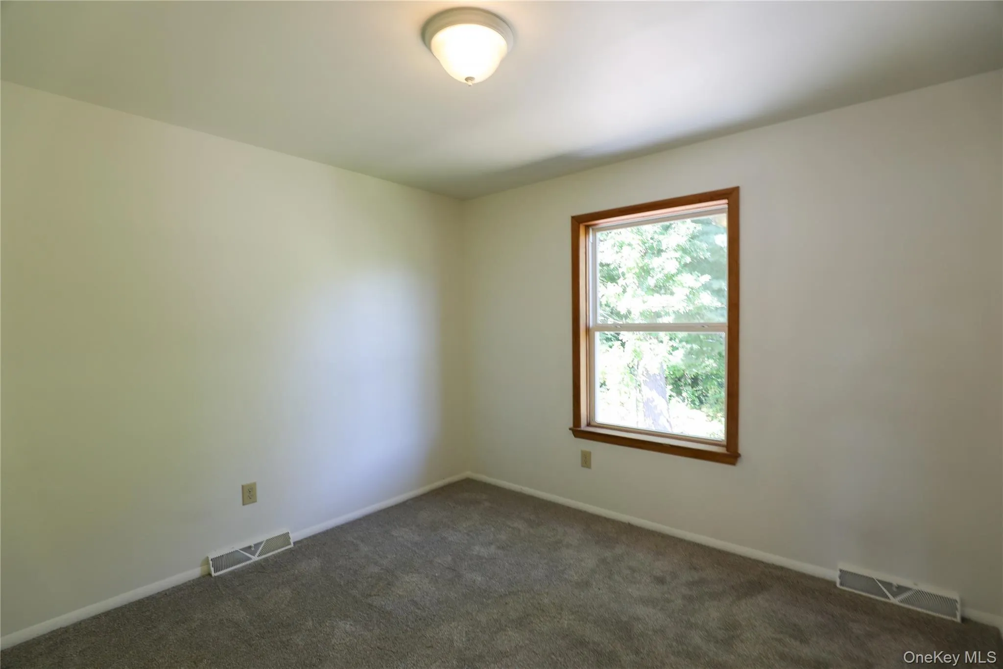 217 Hasbrouck Avenue, Esopus, NY, 3 Bedroom Bedrooms, 7 Room Rooms,2 BathroomBathrooms,Residential Lease,For Rent,Hasbrouck,0,1060332 217 Hasbrouck Avenue, Esopus, NY, 3 Bedroom Bedrooms, 7 Room Rooms,2 BathroomBathrooms,Residential Lease,For Rent,Hasbrouck,0,1060332