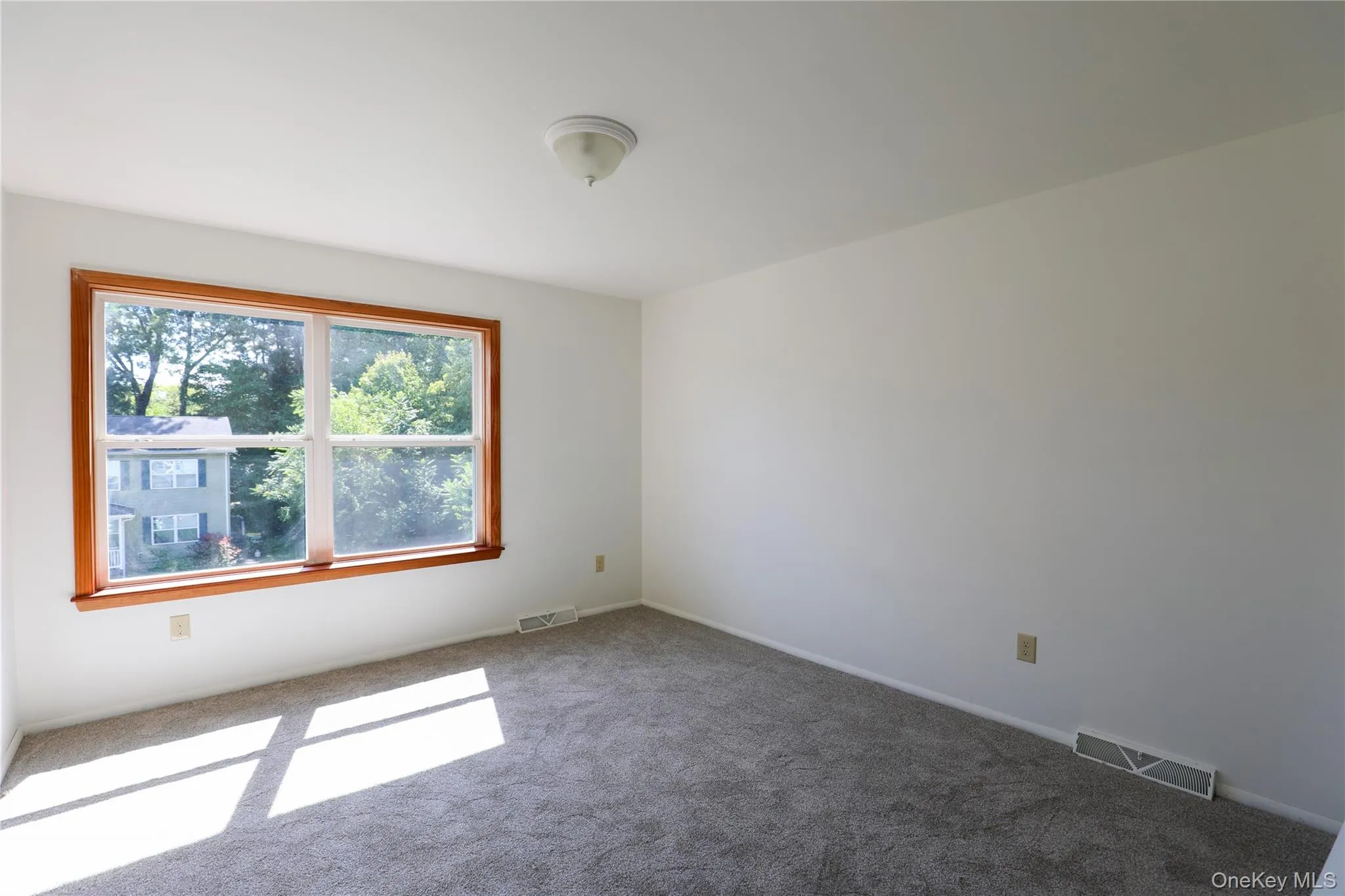 217 Hasbrouck Avenue, Esopus, NY, 3 Bedroom Bedrooms, 7 Room Rooms,2 BathroomBathrooms,Residential Lease,For Rent,Hasbrouck,0,1060332 217 Hasbrouck Avenue, Esopus, NY, 3 Bedroom Bedrooms, 7 Room Rooms,2 BathroomBathrooms,Residential Lease,For Rent,Hasbrouck,0,1060332