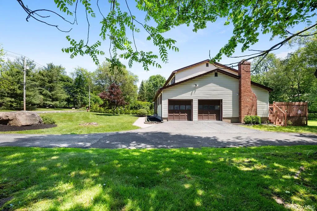 106 Airmont Road, Ramapo, NY, 4 Bedrooms Bedrooms, 7 Rooms Rooms,2 BathroomsBathrooms,Residential,For Rent,Airmont,0,1060335 106 Airmont Road, Ramapo, NY, 4 Bedrooms Bedrooms, 7 Rooms Rooms,2 BathroomsBathrooms,Residential,For Rent,Airmont,0,1060335