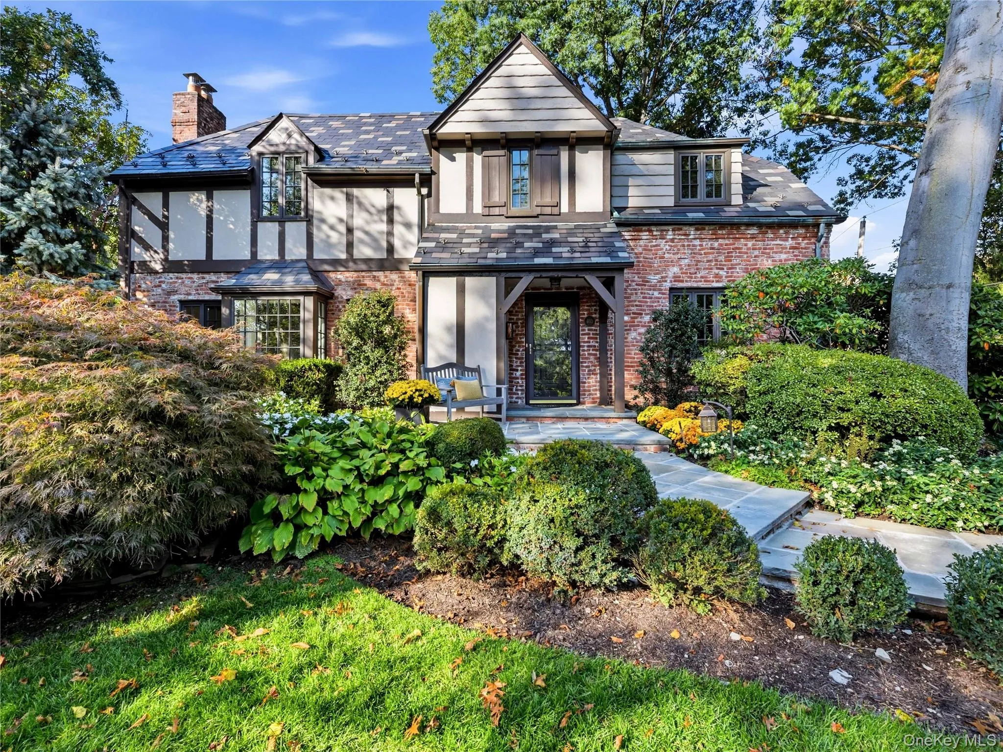 403 Ryder Road, North Hempstead, NY, 4 Bedrooms Bedrooms, 9 Rooms Rooms,3 BathroomsBathrooms,Residential,For Rent,Ryder,0,1060343 403 Ryder Road, North Hempstead, NY, 4 Bedrooms Bedrooms, 9 Rooms Rooms,3 BathroomsBathrooms,Residential,For Rent,Ryder,0,1060343
