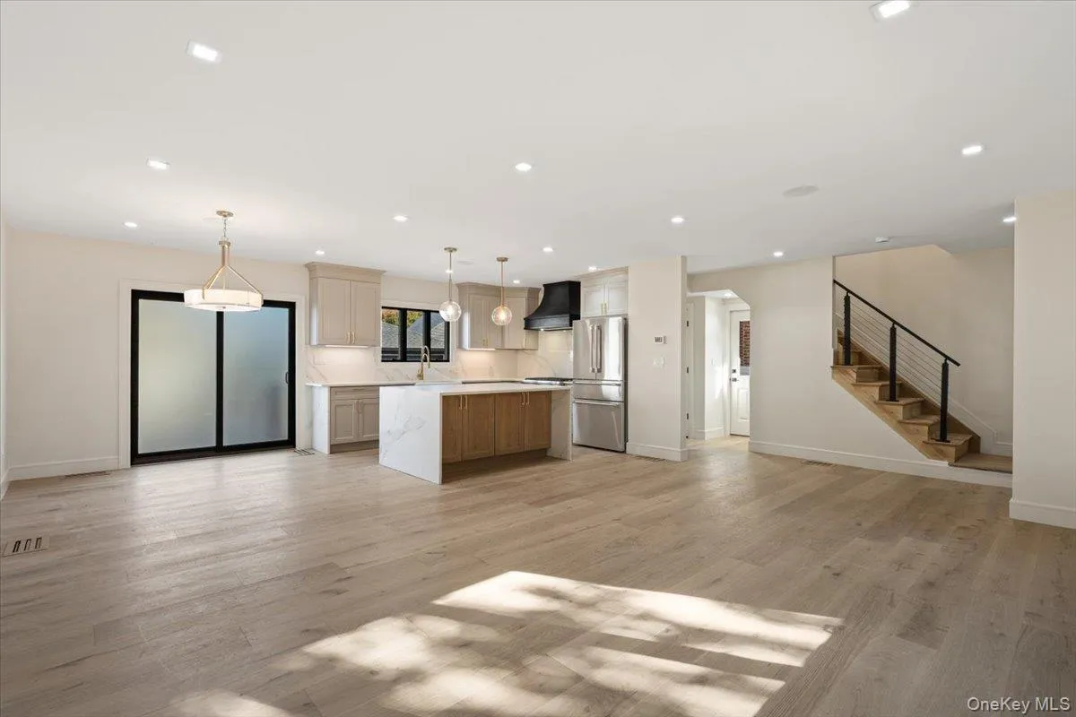 145-67 7th Avenue, New York, NY, 3 Bedrooms Bedrooms, 7 Rooms Rooms,3 BathroomsBathrooms,Residential,For Rent,7th,0,1060349 145-67 7th Avenue, New York, NY, 3 Bedrooms Bedrooms, 7 Rooms Rooms,3 BathroomsBathrooms,Residential,For Rent,7th,0,1060349