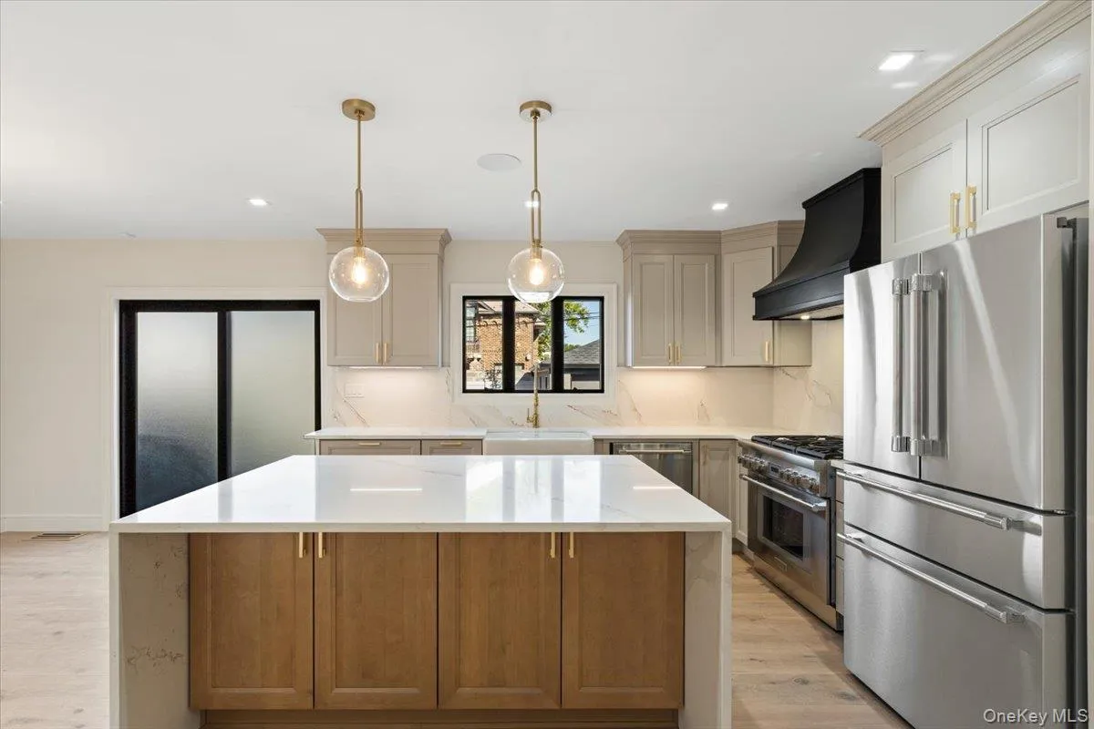 145-67 7th Avenue, New York, NY, 3 Bedrooms Bedrooms, 7 Rooms Rooms,3 BathroomsBathrooms,Residential,For Rent,7th,0,1060349 145-67 7th Avenue, New York, NY, 3 Bedrooms Bedrooms, 7 Rooms Rooms,3 BathroomsBathrooms,Residential,For Rent,7th,0,1060349