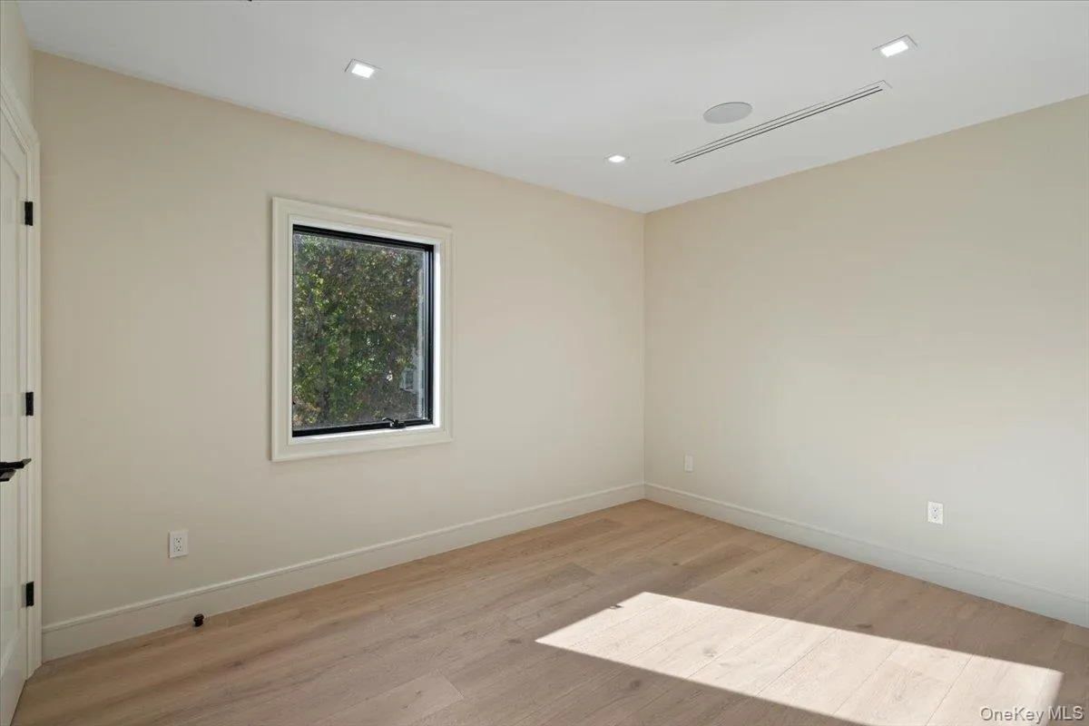 145-67 7th Avenue, New York, NY, 3 Bedrooms Bedrooms, 7 Rooms Rooms,3 BathroomsBathrooms,Residential,For Rent,7th,0,1060349 145-67 7th Avenue, New York, NY, 3 Bedrooms Bedrooms, 7 Rooms Rooms,3 BathroomsBathrooms,Residential,For Rent,7th,0,1060349