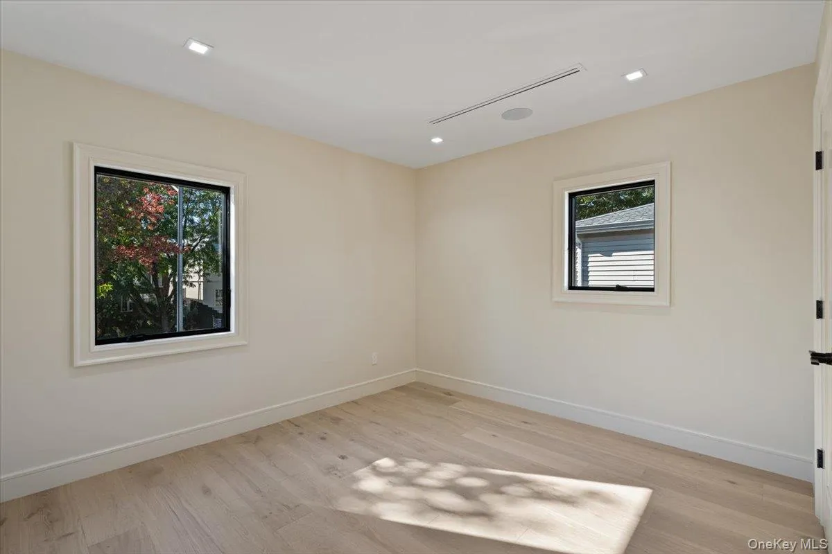 145-67 7th Avenue, New York, NY, 3 Bedrooms Bedrooms, 7 Rooms Rooms,3 BathroomsBathrooms,Residential,For Rent,7th,0,1060349 145-67 7th Avenue, New York, NY, 3 Bedrooms Bedrooms, 7 Rooms Rooms,3 BathroomsBathrooms,Residential,For Rent,7th,0,1060349