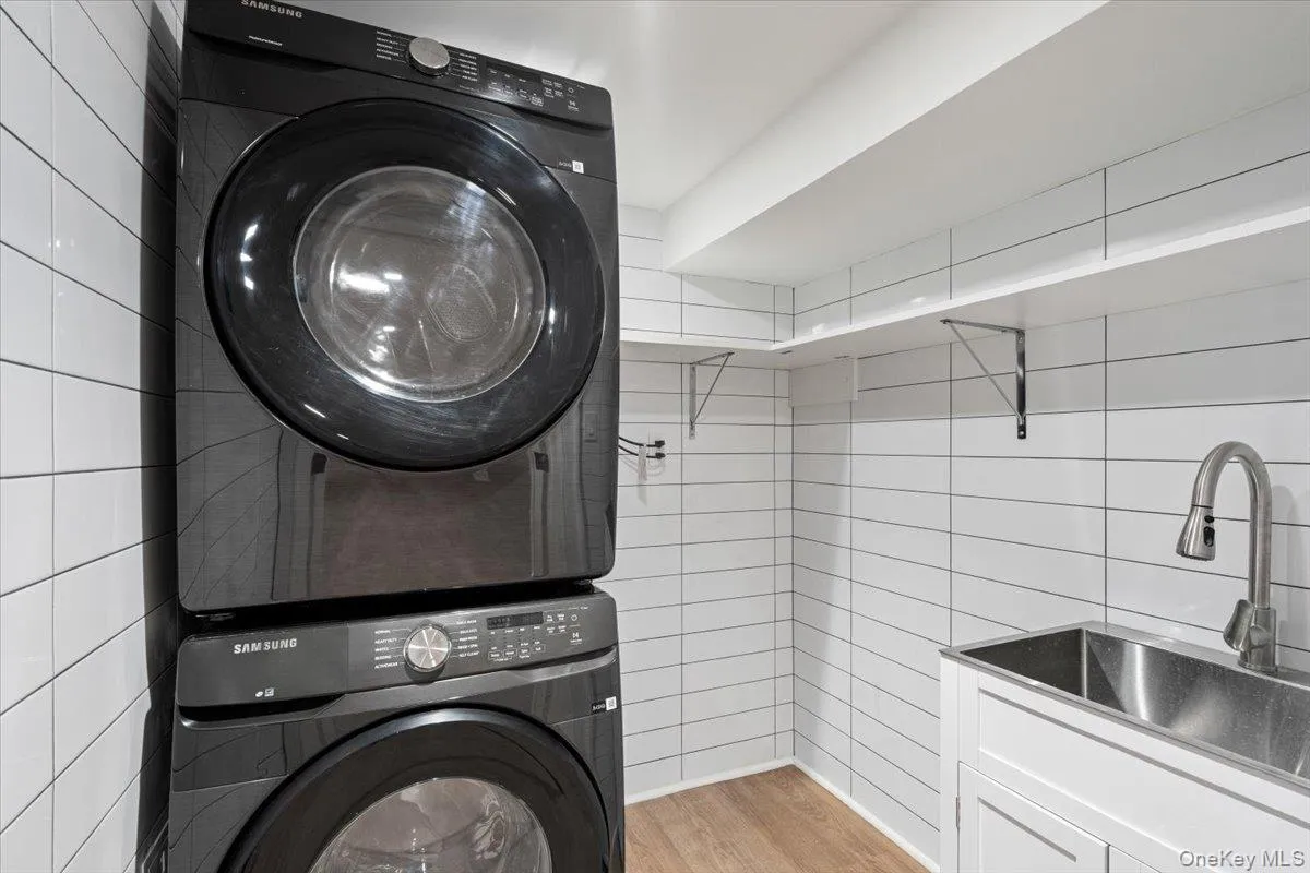 145-67 7th Avenue, New York, NY, 3 Bedrooms Bedrooms, 7 Rooms Rooms,3 BathroomsBathrooms,Residential,For Rent,7th,0,1060349 145-67 7th Avenue, New York, NY, 3 Bedrooms Bedrooms, 7 Rooms Rooms,3 BathroomsBathrooms,Residential,For Rent,7th,0,1060349