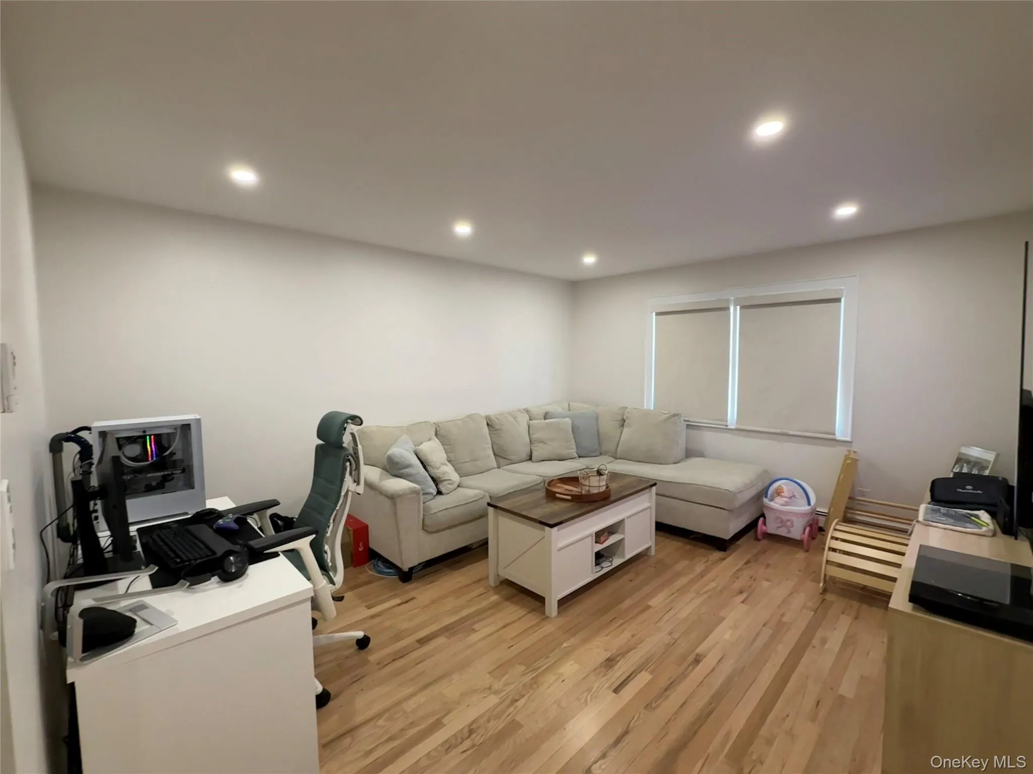 127 Courthouse Road, Hempstead, NY, 2 Bedroom Bedrooms, 5 Room Rooms,1 BathroomBathrooms,Residential Lease,For Rent,Courthouse,0,1060350 127 Courthouse Road, Hempstead, NY, 2 Bedroom Bedrooms, 5 Room Rooms,1 BathroomBathrooms,Residential Lease,For Rent,Courthouse,0,1060350