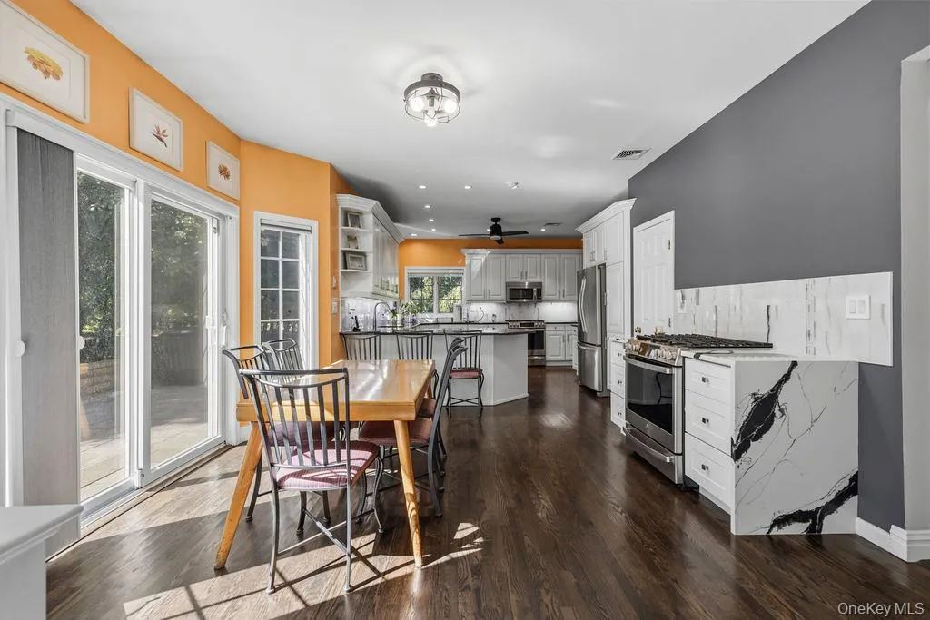 7 Birdie Drive, Ramapo, NY, 5 Bedrooms Bedrooms, 11 Rooms Rooms,3 BathroomsBathrooms,Residential,For Rent,Birdie,0,1060352 7 Birdie Drive, Ramapo, NY, 5 Bedrooms Bedrooms, 11 Rooms Rooms,3 BathroomsBathrooms,Residential,For Rent,Birdie,0,1060352