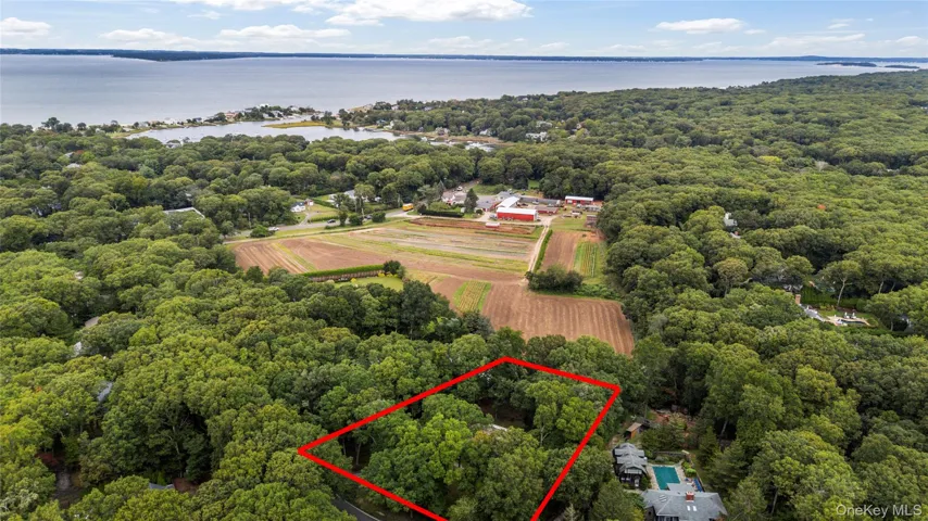 600 Water Mill Towd Road, Southampton, New York 11968