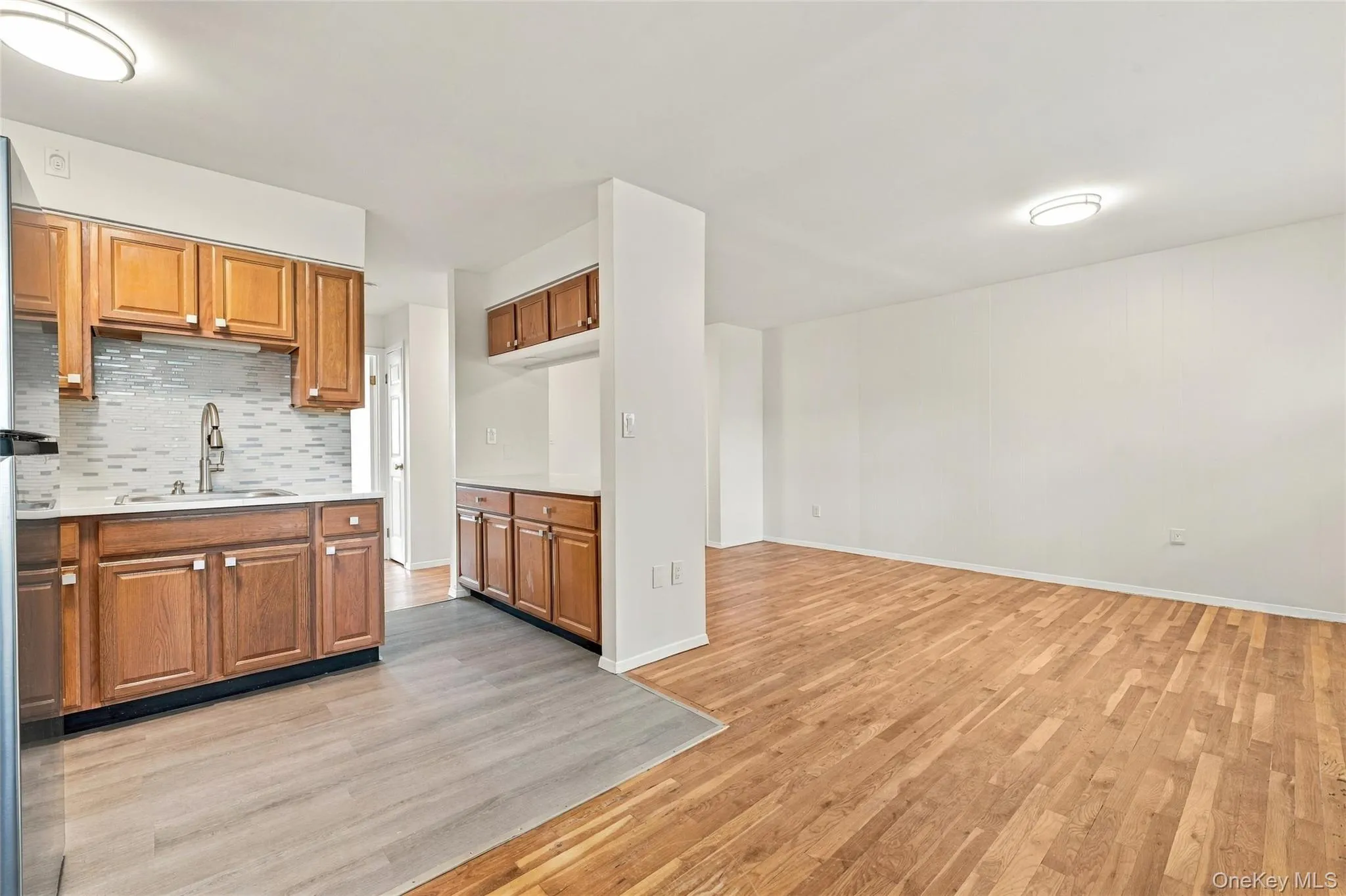 121 Fire Island Avenue, Babylon, NY , With , 1 Bedroom , and , 4 Room , 1 Bathroom , For , Residential Lease , For Rent , 1060370 , MLSID,1060370 121 Fire Island Avenue, Babylon, NY , With , 1 Bedroom , and , 4 Room , 1 Bathroom , For , Residential Lease , For Rent , 1060370 , MLSID,1060370