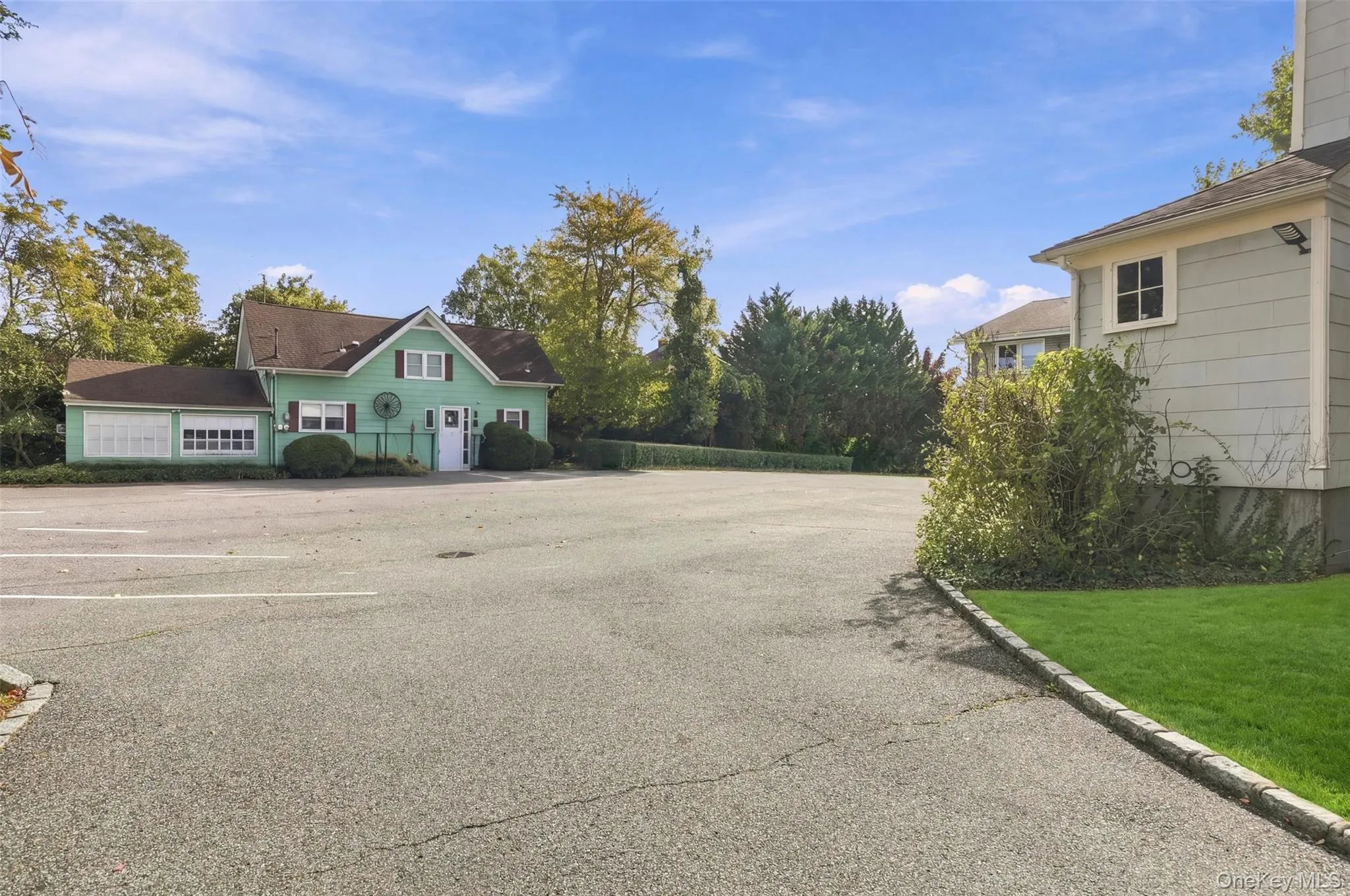 121 Fire Island Avenue, Babylon, NY , With , 1 Bedroom , and , 4 Room , 1 Bathroom , For , Residential Lease , For Rent , 1060370 , MLSID,1060370 121 Fire Island Avenue, Babylon, NY , With , 1 Bedroom , and , 4 Room , 1 Bathroom , For , Residential Lease , For Rent , 1060370 , MLSID,1060370