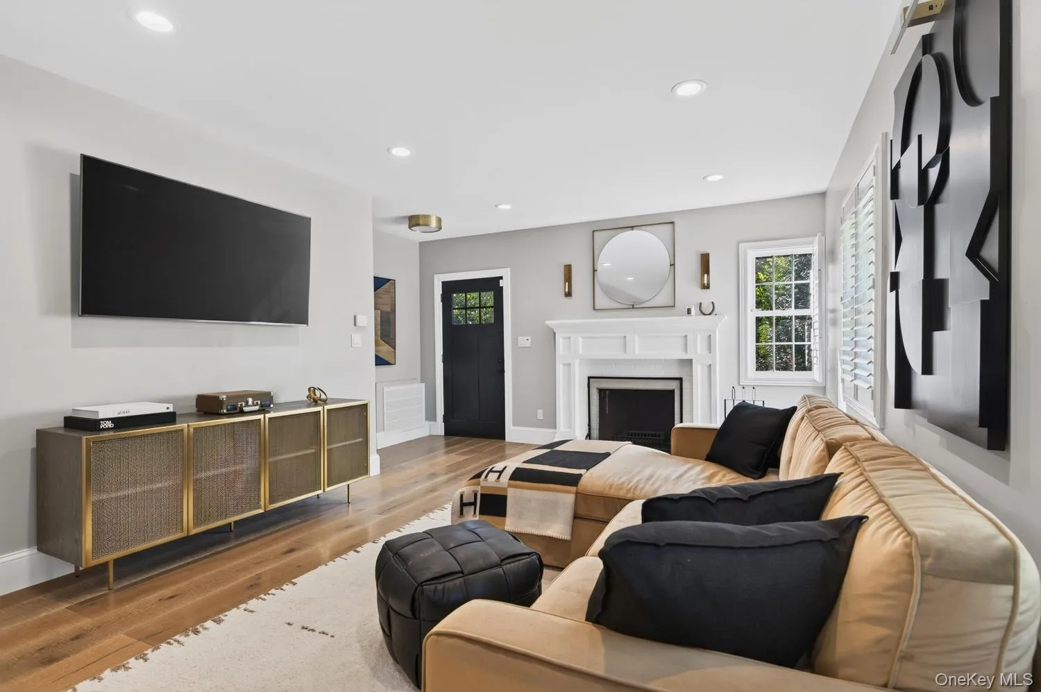 25 Old Northport Road, Huntington, NY, 3 Bedrooms Bedrooms, 7 Rooms Rooms,2 BathroomsBathrooms,Residential,For Rent,Old Northport,0,1060375 25 Old Northport Road, Huntington, NY, 3 Bedrooms Bedrooms, 7 Rooms Rooms,2 BathroomsBathrooms,Residential,For Rent,Old Northport,0,1060375