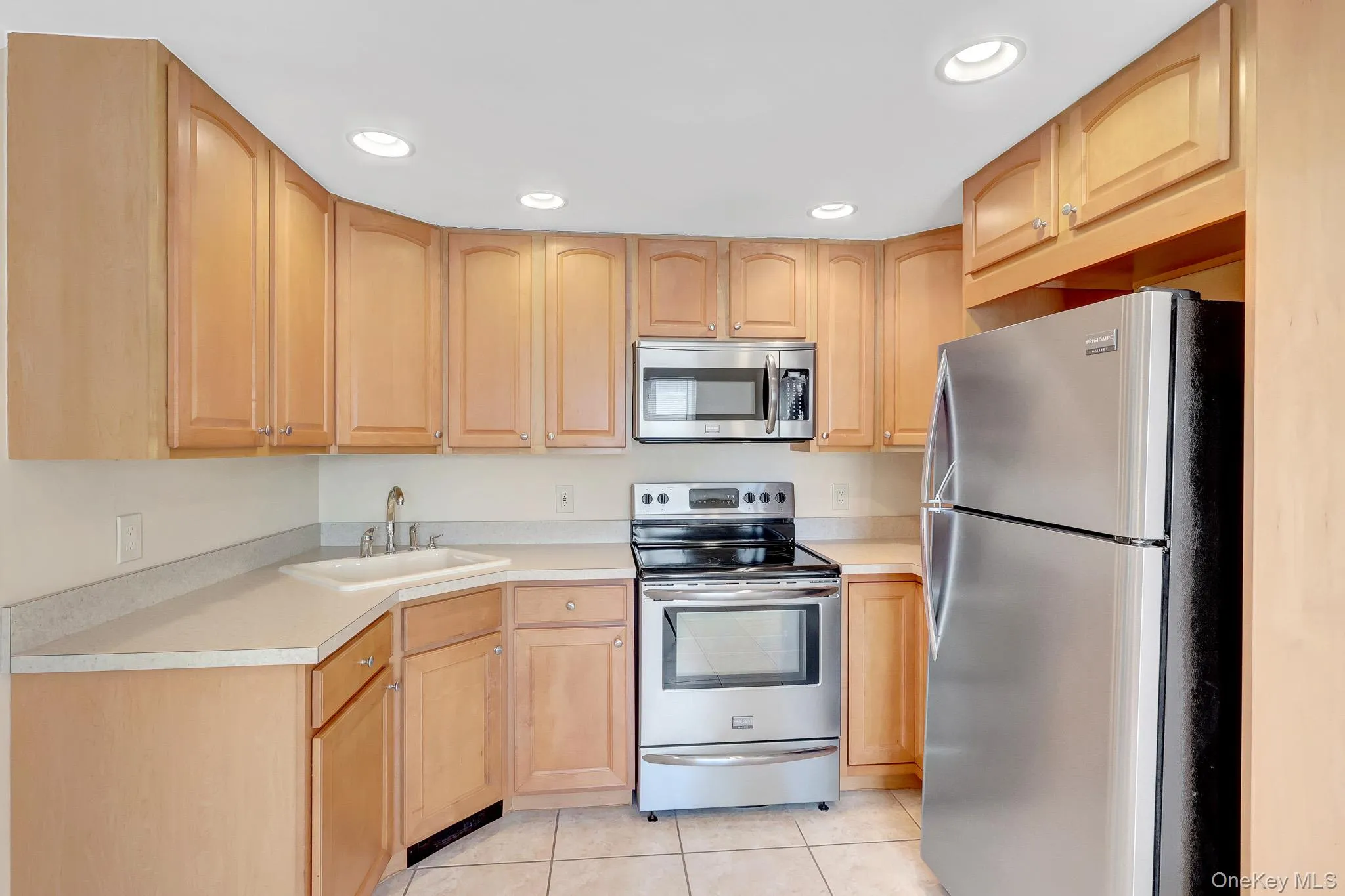45 Florence Avenue, Oyster Bay, NY, 4 Bedrooms Bedrooms, 9 Rooms Rooms,2 BathroomsBathrooms,Residential,For Rent,Florence,0,1060377 45 Florence Avenue, Oyster Bay, NY, 4 Bedrooms Bedrooms, 9 Rooms Rooms,2 BathroomsBathrooms,Residential,For Rent,Florence,0,1060377