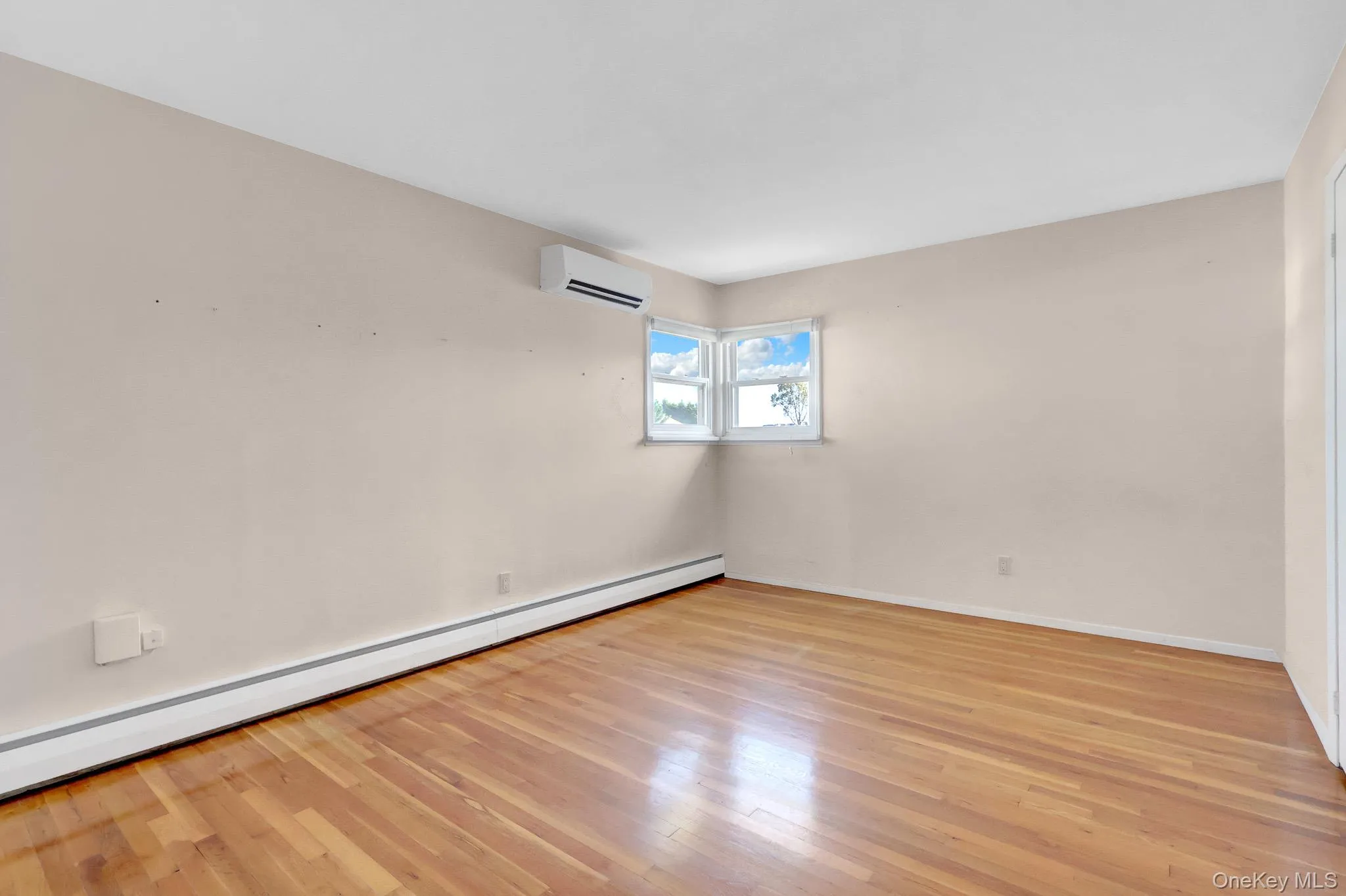 45 Florence Avenue, Oyster Bay, NY, 4 Bedrooms Bedrooms, 9 Rooms Rooms,2 BathroomsBathrooms,Residential,For Rent,Florence,0,1060377 45 Florence Avenue, Oyster Bay, NY, 4 Bedrooms Bedrooms, 9 Rooms Rooms,2 BathroomsBathrooms,Residential,For Rent,Florence,0,1060377