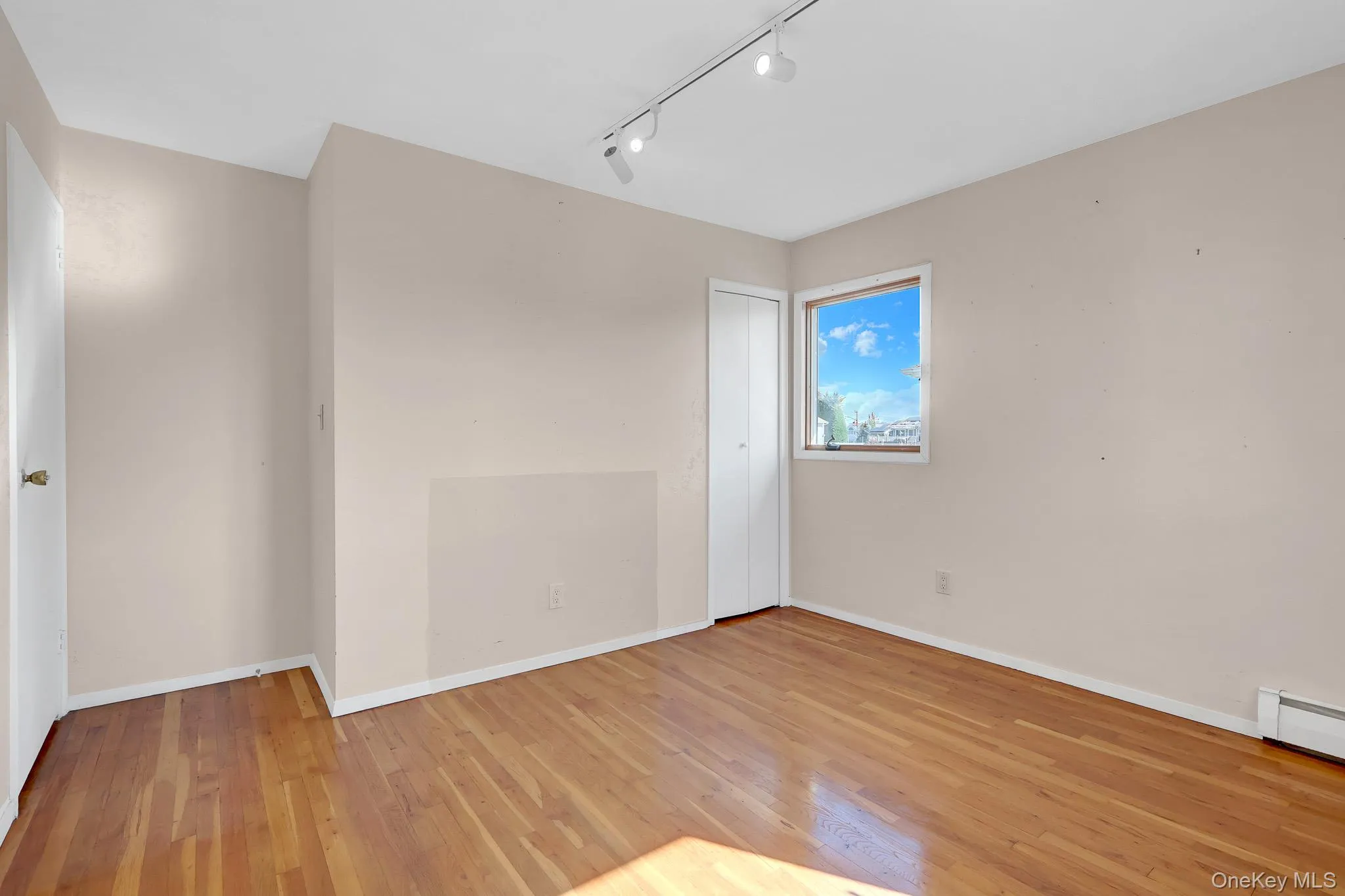 45 Florence Avenue, Oyster Bay, NY, 4 Bedrooms Bedrooms, 9 Rooms Rooms,2 BathroomsBathrooms,Residential,For Rent,Florence,0,1060377 45 Florence Avenue, Oyster Bay, NY, 4 Bedrooms Bedrooms, 9 Rooms Rooms,2 BathroomsBathrooms,Residential,For Rent,Florence,0,1060377