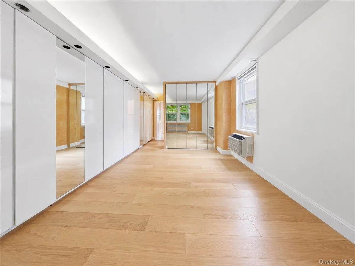 2575 Palisade Avenue, New York, NY, 3 Bedrooms Bedrooms, 8 Rooms Rooms,2 BathroomsBathrooms,Residential,For Rent,Palisade,0,1060391 2575 Palisade Avenue, New York, NY, 3 Bedrooms Bedrooms, 8 Rooms Rooms,2 BathroomsBathrooms,Residential,For Rent,Palisade,0,1060391