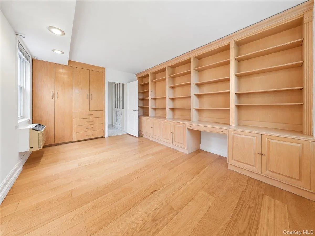 2575 Palisade Avenue, New York, NY, 3 Bedrooms Bedrooms, 8 Rooms Rooms,2 BathroomsBathrooms,Residential,For Rent,Palisade,0,1060391 2575 Palisade Avenue, New York, NY, 3 Bedrooms Bedrooms, 8 Rooms Rooms,2 BathroomsBathrooms,Residential,For Rent,Palisade,0,1060391